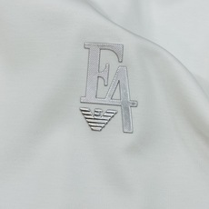 EA7*阿玛尼*新款莫代尔T恤.基础款推荐!经典字母图形设计,高温烫画高周波工艺.简单高级!常规版型!干 EA7*阿玛尼*新款莫代尔T恤.基础款推荐!经典字母图形设计,高温烫画高周波工艺.简单高级!常规版型!干