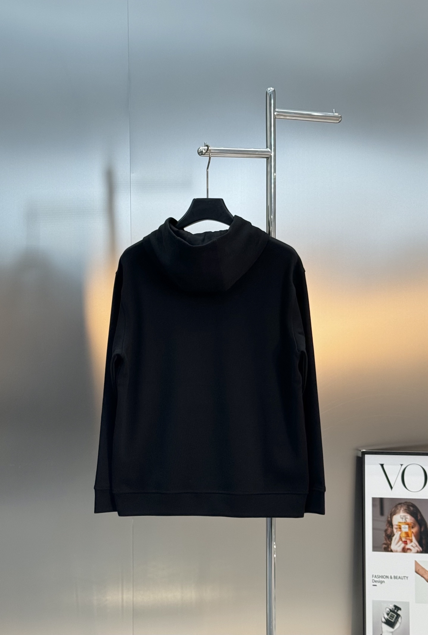 D&G*杜嘉-班纳新款天丝连帽卫衣.男女同款！新品推荐.高端品牌字母图形绣花精致细腻，品牌字母图形经典呈