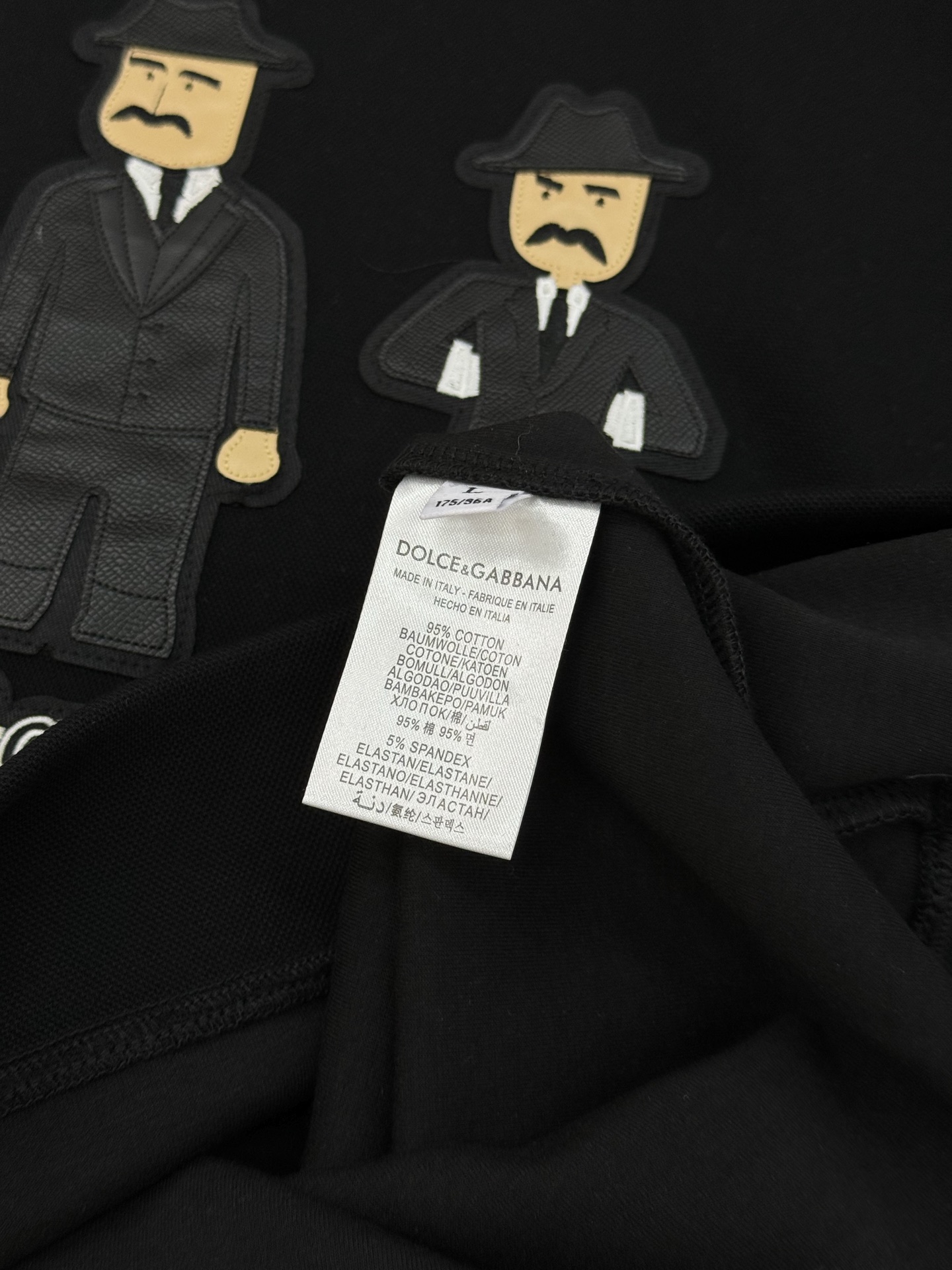 D&G*杜嘉-班纳新款天丝连帽卫衣.男女同款！新品推荐.高端品牌字母图形绣花精致细腻，品牌字母图形经典呈