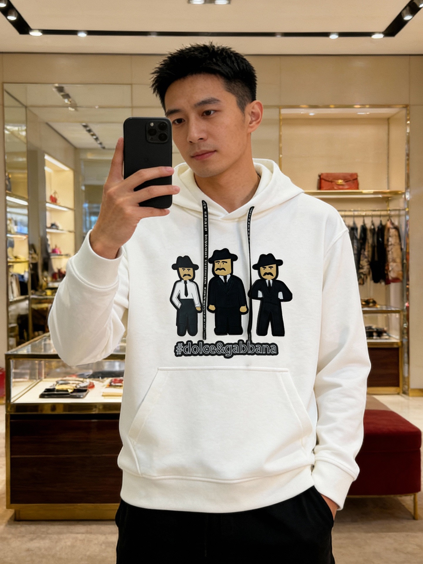 D&G*杜嘉-班纳新款天丝连帽卫衣.男女同款！新品推荐.高端品牌字母图形绣花精致细腻，品牌字母图形经典呈