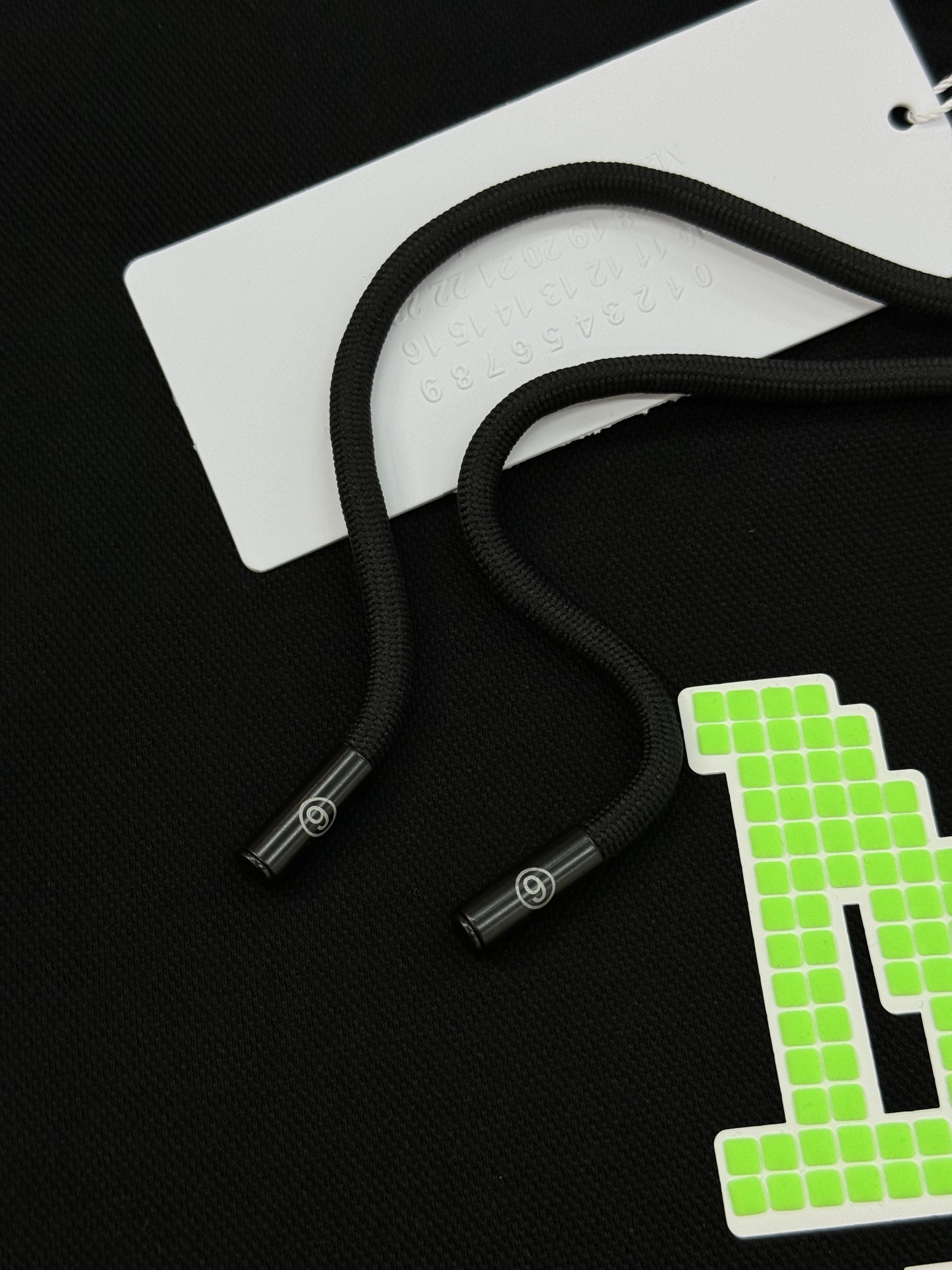 Maison Margiela新款连帽天丝卫衣.男女同款！马吉拉经典图形字母设计.特别之作！双层立体烫画