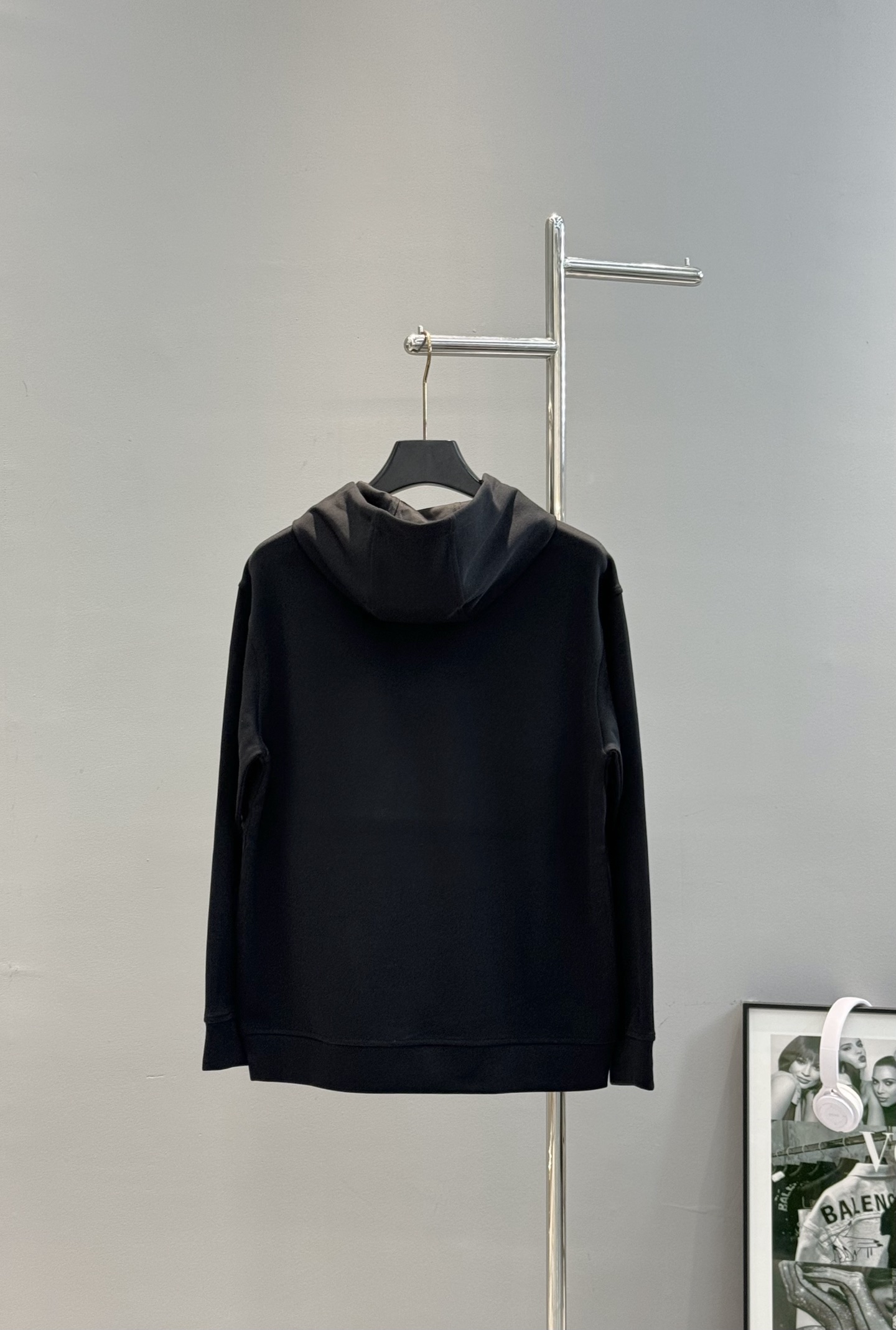 Burberry巴宝莉新品长袖T恤.男女同款！经典战马🐎胸前撞色层战马烫画采用立体发泡工艺🧼帅气时尚，简