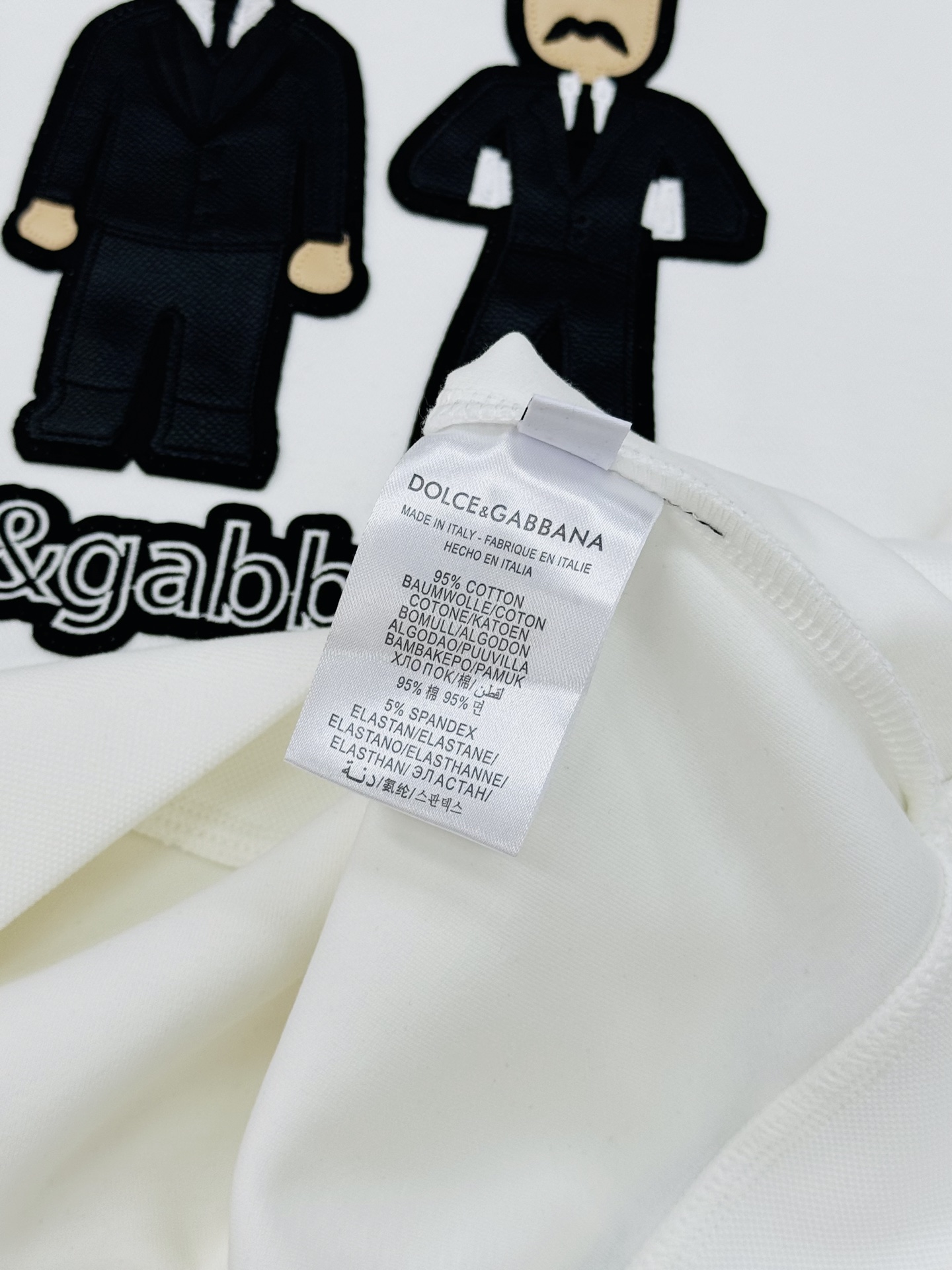 D&G*杜嘉-班纳新款天丝连帽卫衣.男女同款！新品推荐.高端品牌字母图形绣花精致细腻，品牌字母图形经典呈