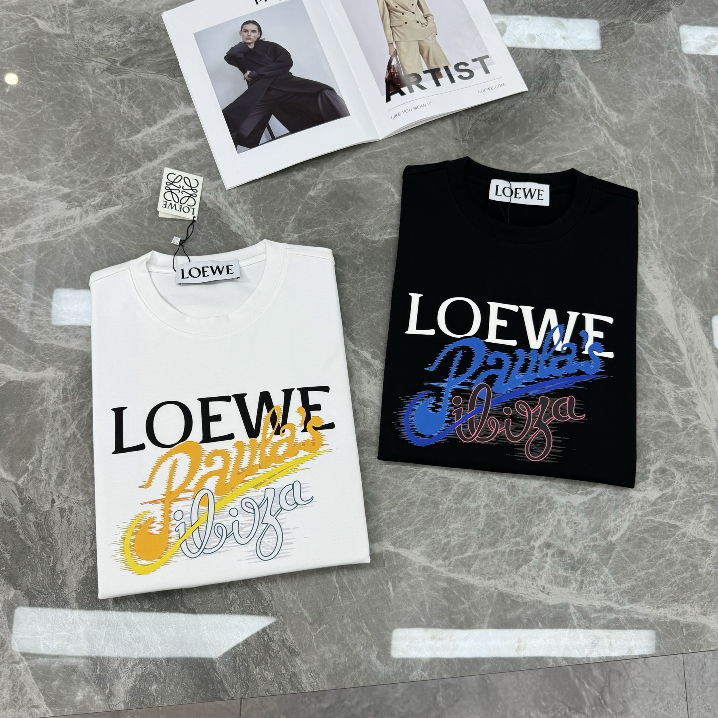 顶级颜值担当！LOEWE罗意*威新款短袖T恤.当季颜值担当.糖果色彩万针3D品牌字母烫画工艺.视觉感设计