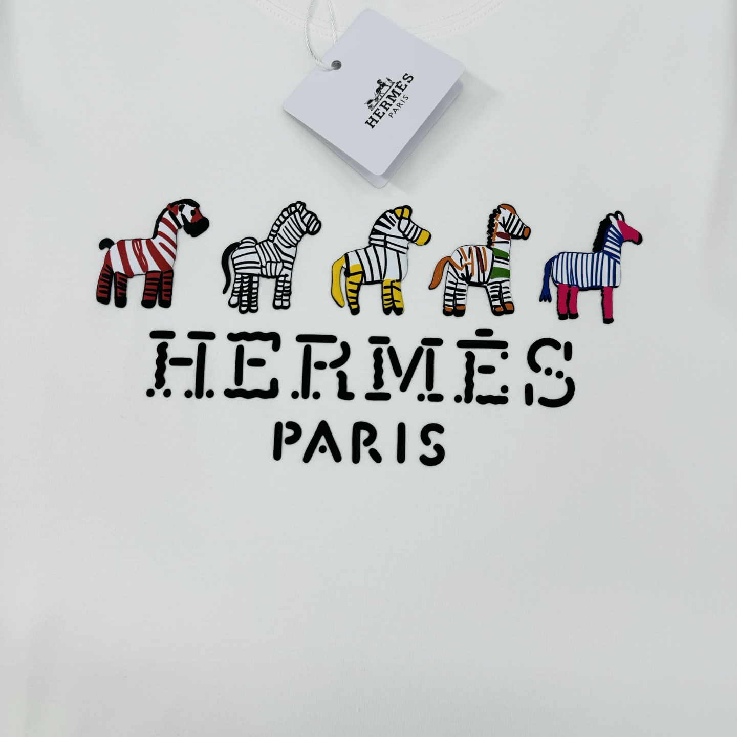 HERME*爱马仕新款莫代尔T恤.色彩搭配非常丰富.适合时尚街头潮流搭配！不限年龄的单品推荐[烟花]烫画