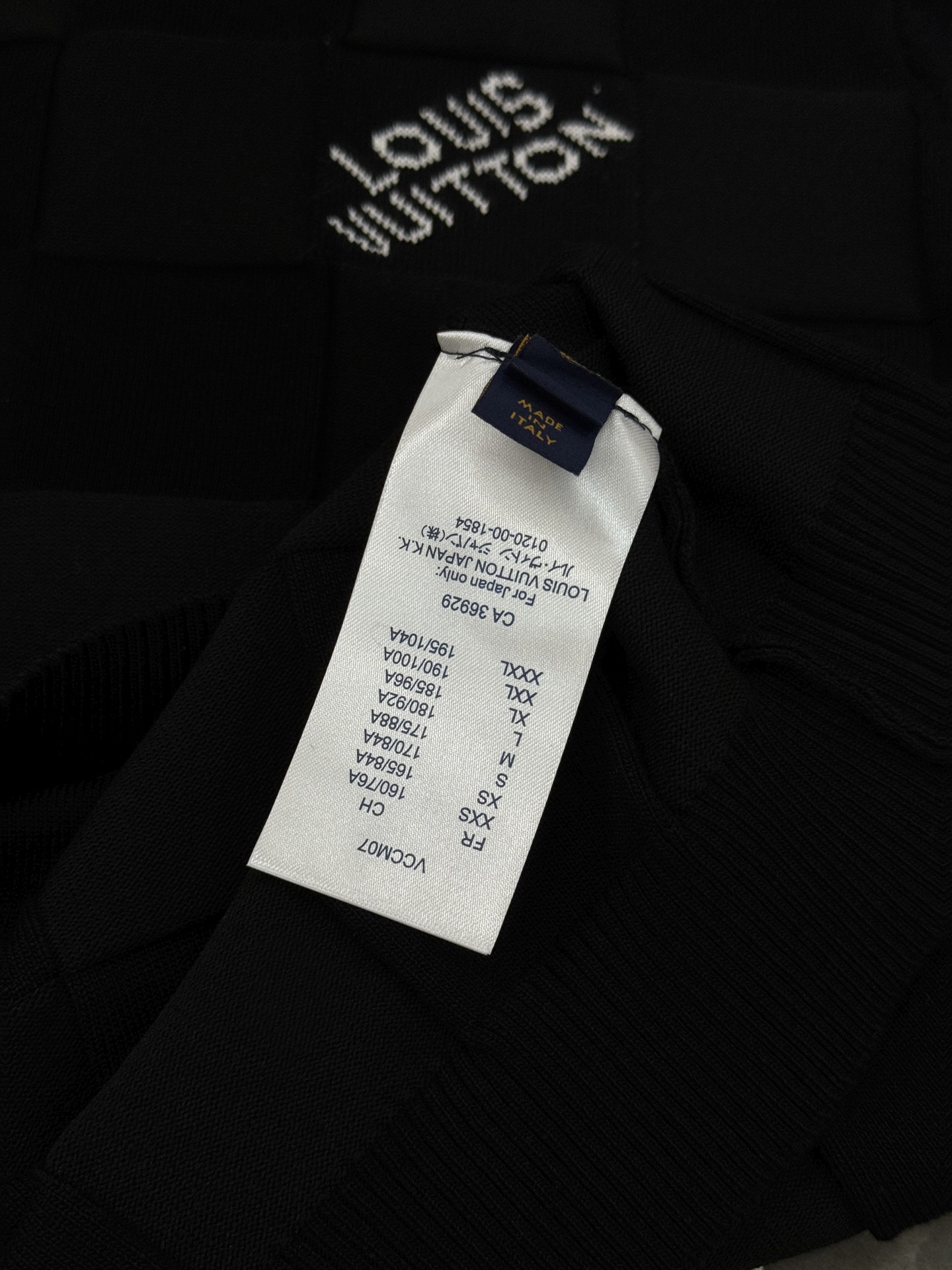 。🌾 Louis Vuitton26s格纹短袖T恤.驴牌新品针织衫.采用轻薄棉质面料，夏天穿超透气!满身