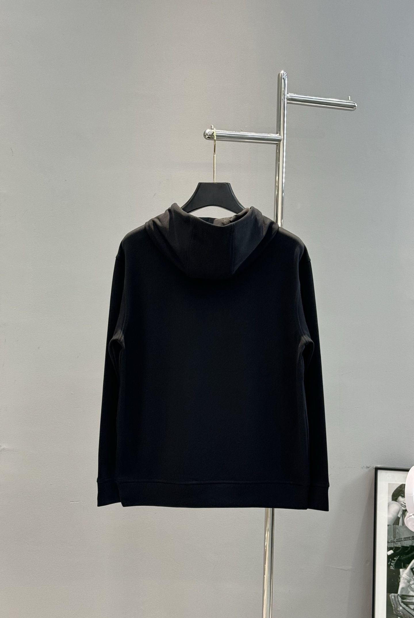 驴牌*新款连帽卫衣，采用天丝棉质面料，柔软舒适，日常穿着超友好!正面彩色印花+经典Logo，艺术感满满，