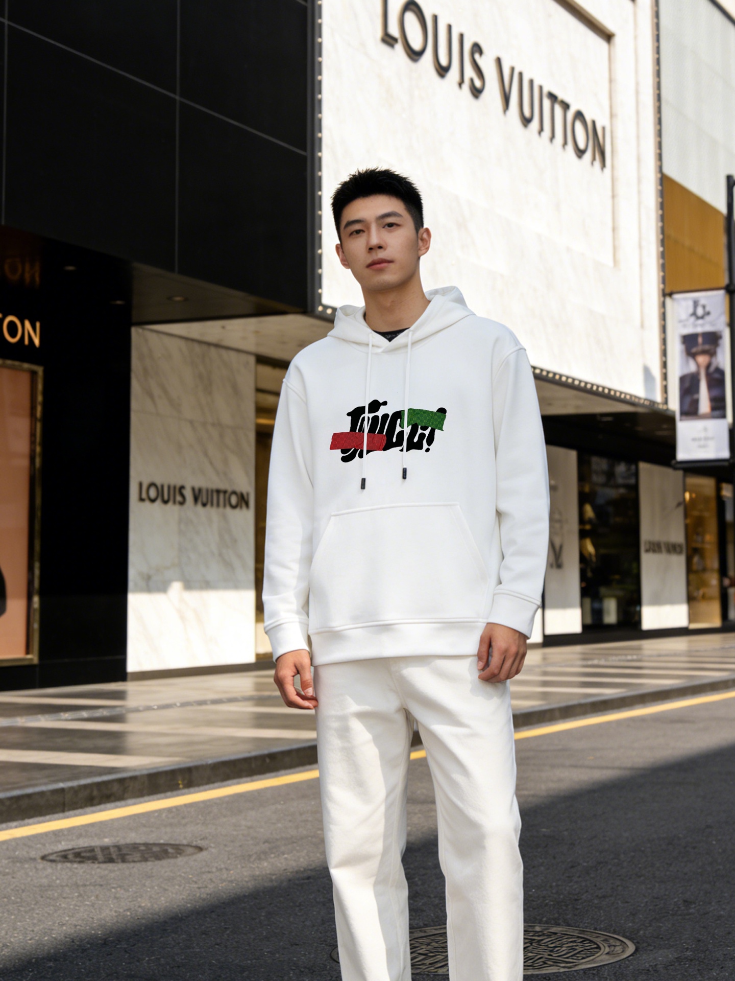 Gucci古奇新款连帽卫衣，甄选天丝面料.柔软棉质面料，穿着舒适又保暖。正面彩色品牌字母，双层高温烫画工