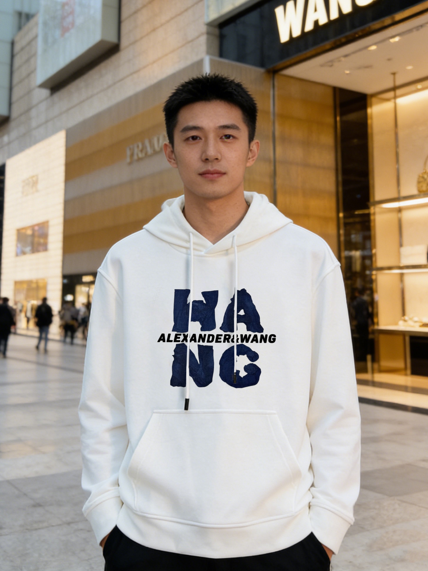 _d-L9s1L7zvx_I1eId_YMEbpTMZEmnsQ10ZPxLwA