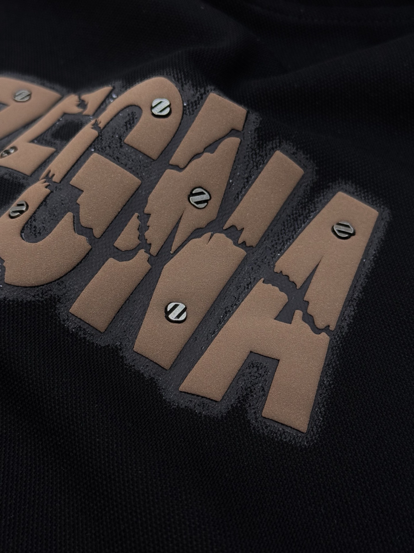 Z Zegna杰尼亚新款连帽卫衣.胸口品牌的解构风字母发泡🧼立体烫画工艺.甄选天丝面料柔软舒适.采用立体