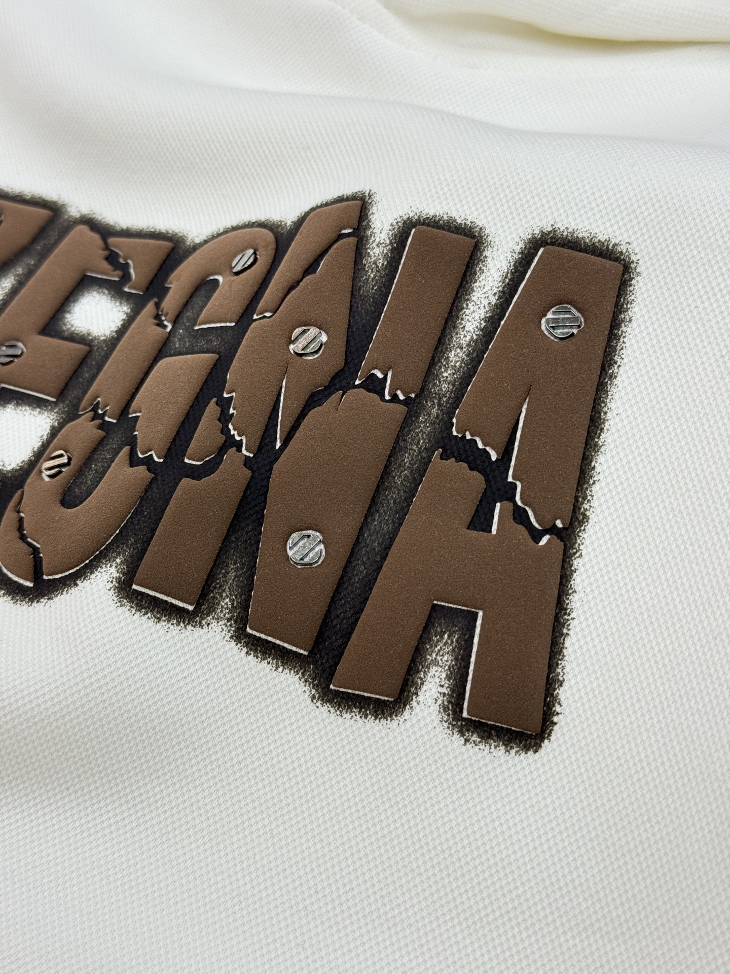 Z Zegna杰尼亚新款连帽卫衣.胸口品牌的解构风字母发泡🧼立体烫画工艺.甄选天丝面料柔软舒适.采用立体