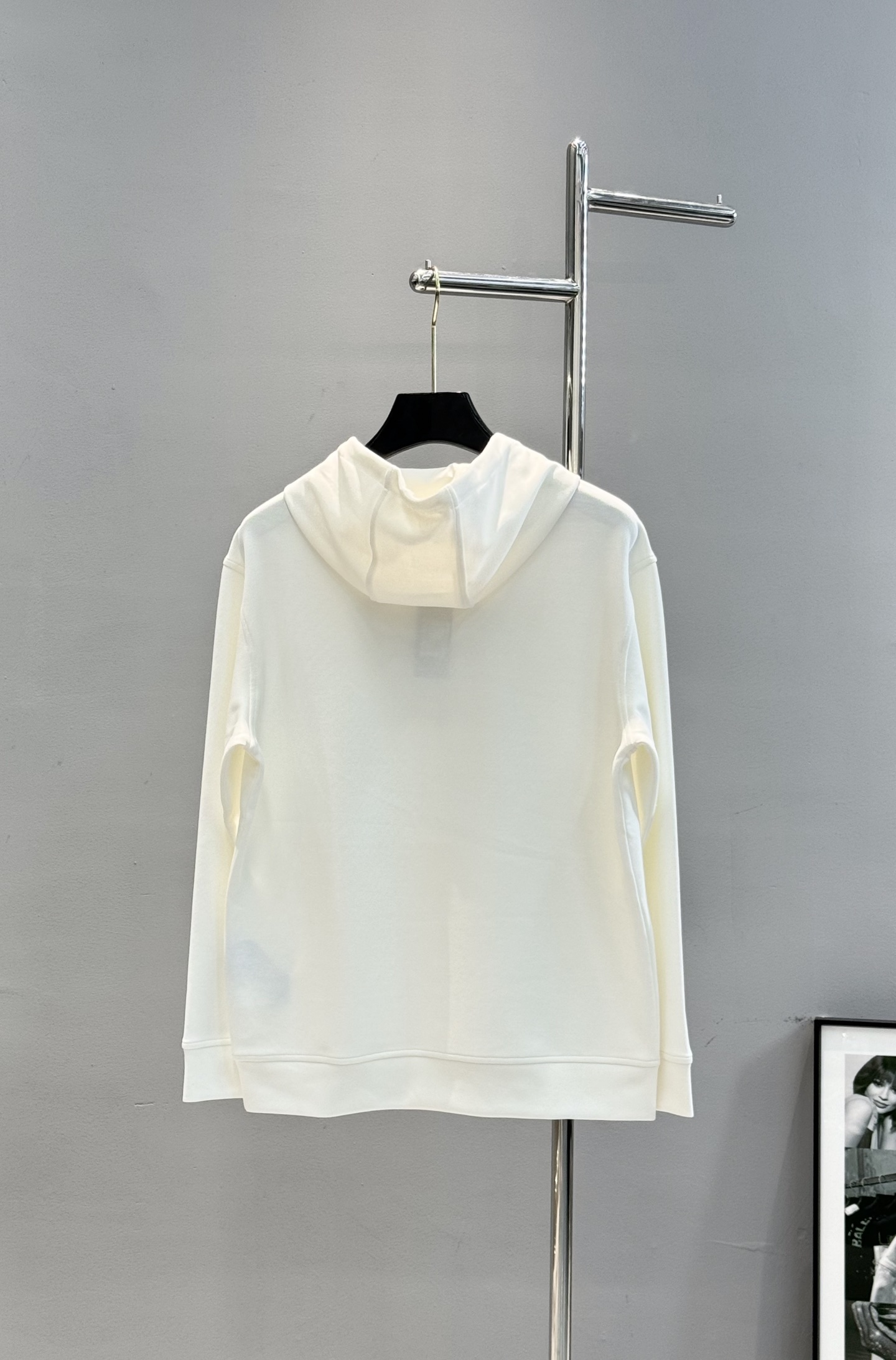 Z Zegna杰尼亚新款连帽卫衣.胸口品牌的解构风字母发泡🧼立体烫画工艺.甄选天丝面料柔软舒适.采用立体