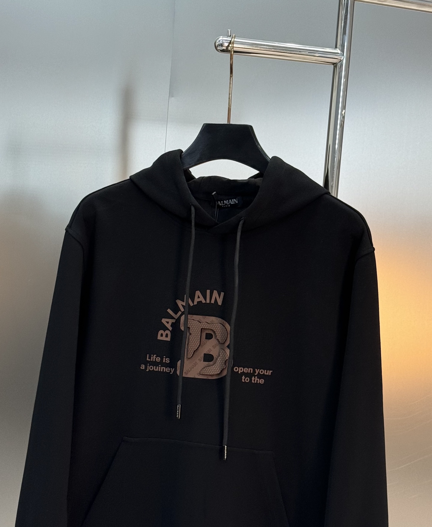 BALMAI*N巴尔曼新款连帽卫衣.男女同款！字母元素视觉立体感效果超赞.高温烫画工艺！微宽松剪裁.舒适