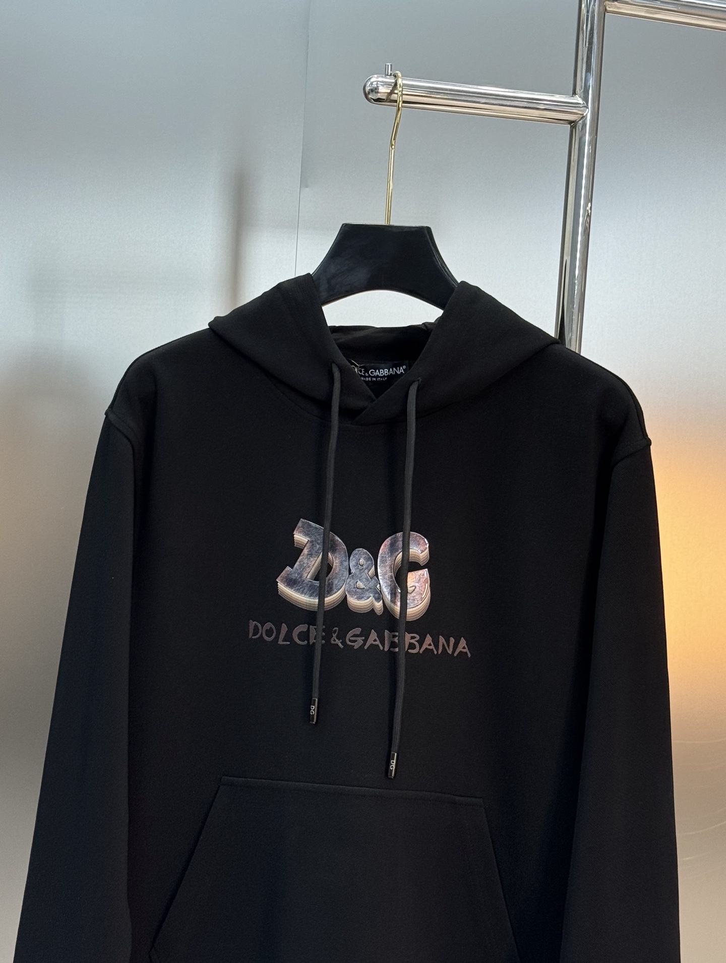 D&G*杜嘉-班纳新款天丝连帽卫衣.男女同款！新品推荐.高端品牌字母图形高温烫画.精致细腻，品牌字母图形