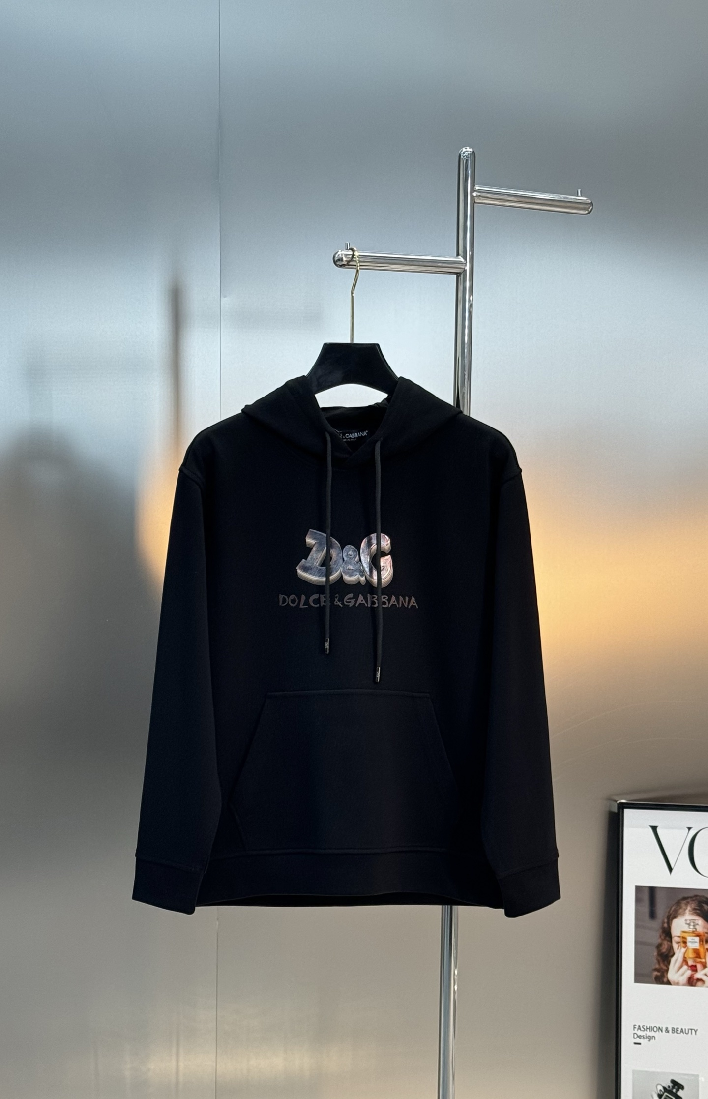 D&G*杜嘉-班纳新款天丝连帽卫衣.男女同款！新品推荐.高端品牌字母图形高温烫画.精致细腻，品牌字母图形