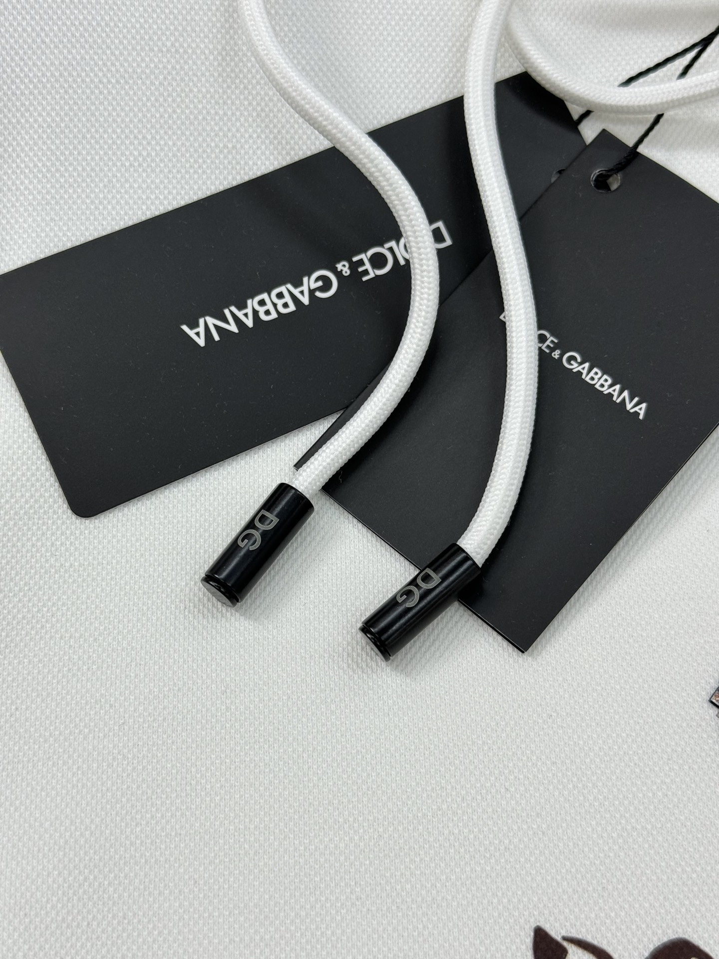 D&G*杜嘉-班纳新款天丝连帽卫衣.男女同款！新品推荐.高端品牌字母图形高温烫画.精致细腻，品牌字母图形