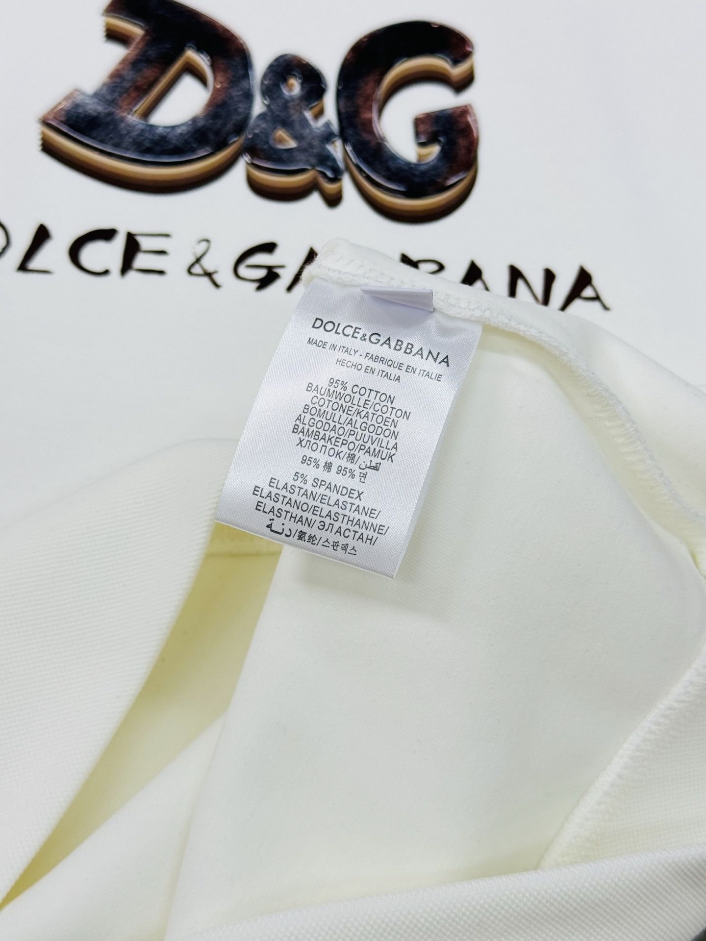 D&G*杜嘉-班纳新款天丝连帽卫衣.男女同款！新品推荐.高端品牌字母图形高温烫画.精致细腻，品牌字母图形