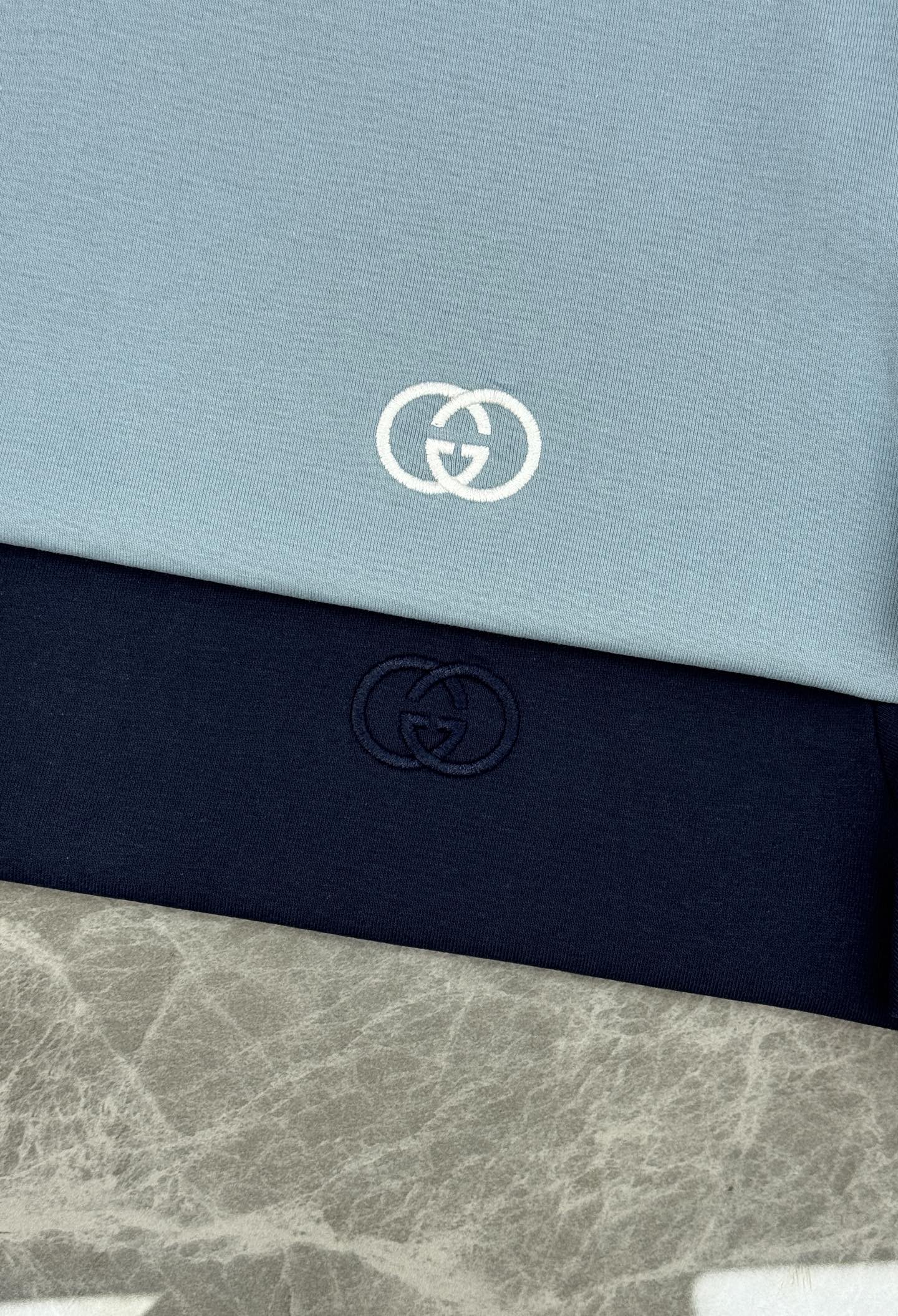 。🌾 GUCCI26s新品刺绣短袖T恤，男女同款❤️采用高品质纯棉，柔软亲肤又透气，夏天穿超舒服!圆领设