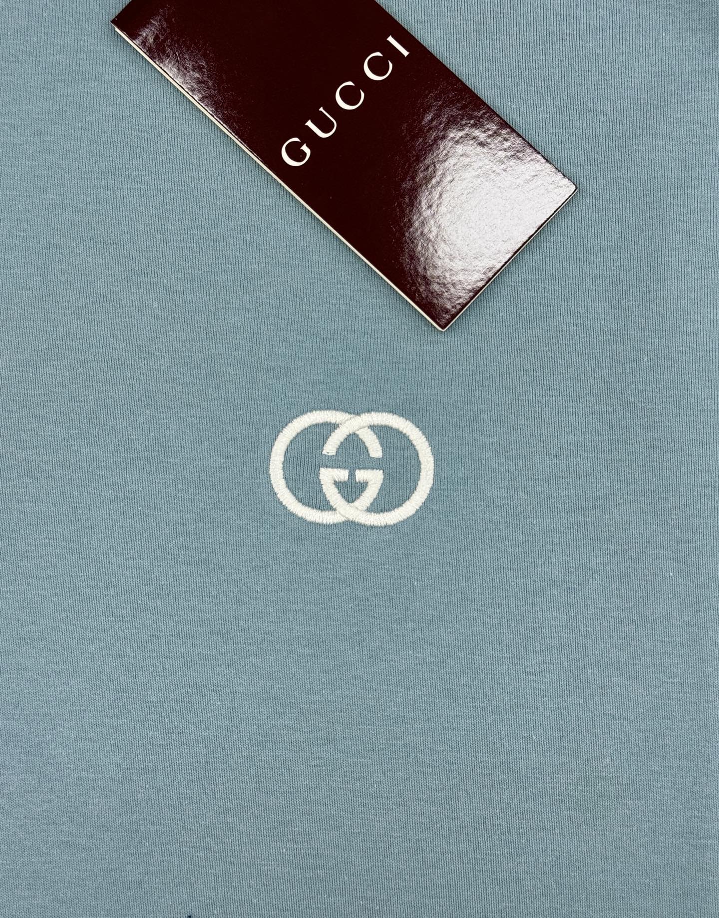 。🌾 GUCCI26s新品刺绣短袖T恤，男女同款❤️采用高品质纯棉，柔软亲肤又透气，夏天穿超舒服!圆领设