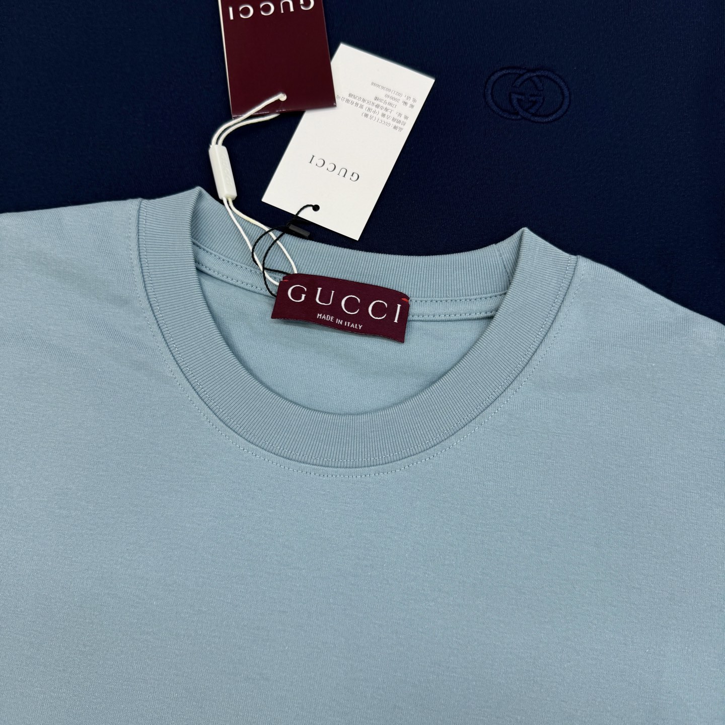 。🌾 GUCCI26s新品刺绣短袖T恤，男女同款❤️采用高品质纯棉，柔软亲肤又透气，夏天穿超舒服!圆领设