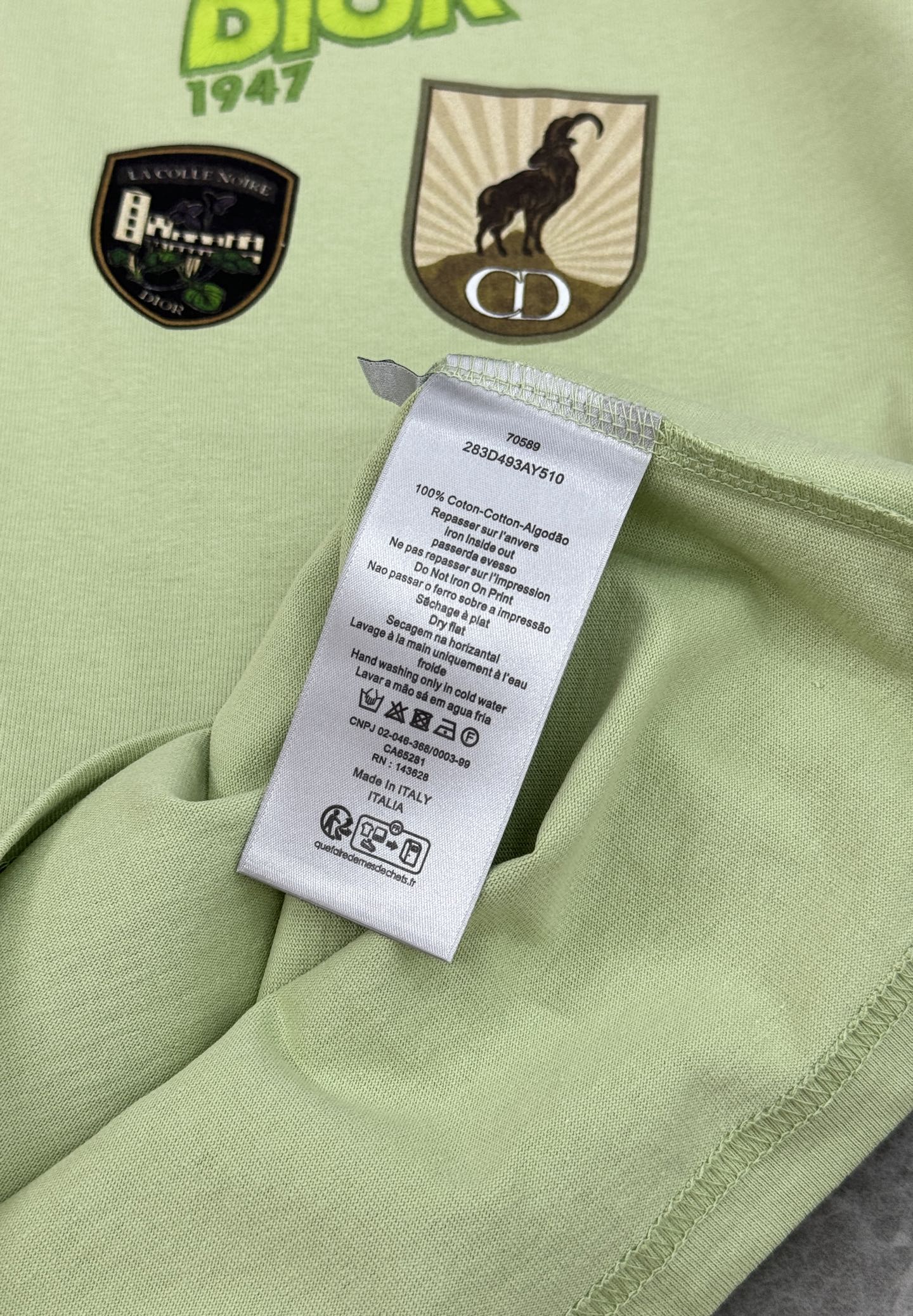 。🌾 Dior26s新品刺绣🪡T恤，小红书同步！男女同款❤️高克重纯棉材质，穿着舒适透气，日常出街超适合