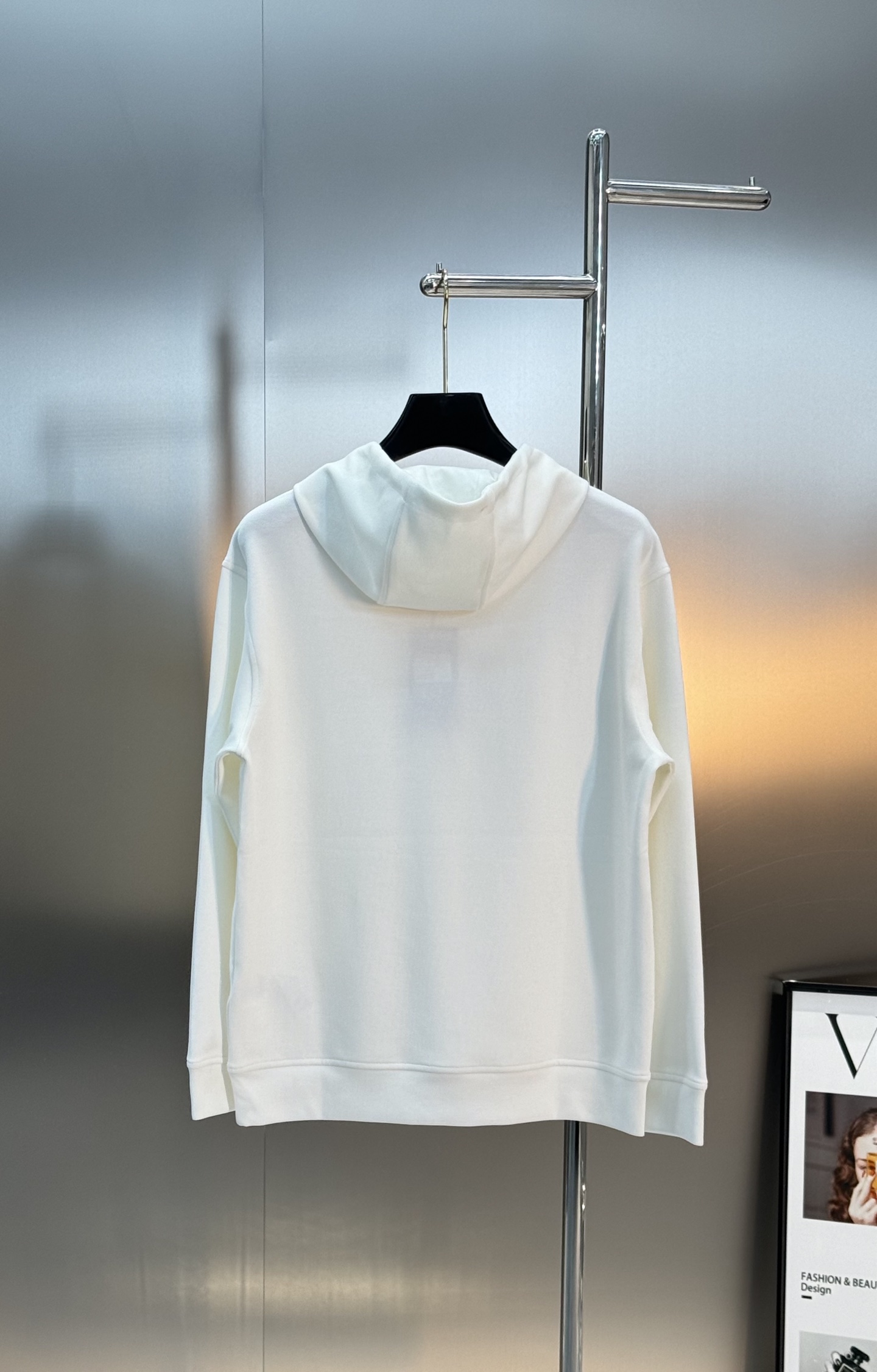 Fendi芬迪新款连帽卫衣，经典FF造型.立体叠加工艺高温烫画工艺.甄选天丝面料柔软棉质面料，舒适又保暖