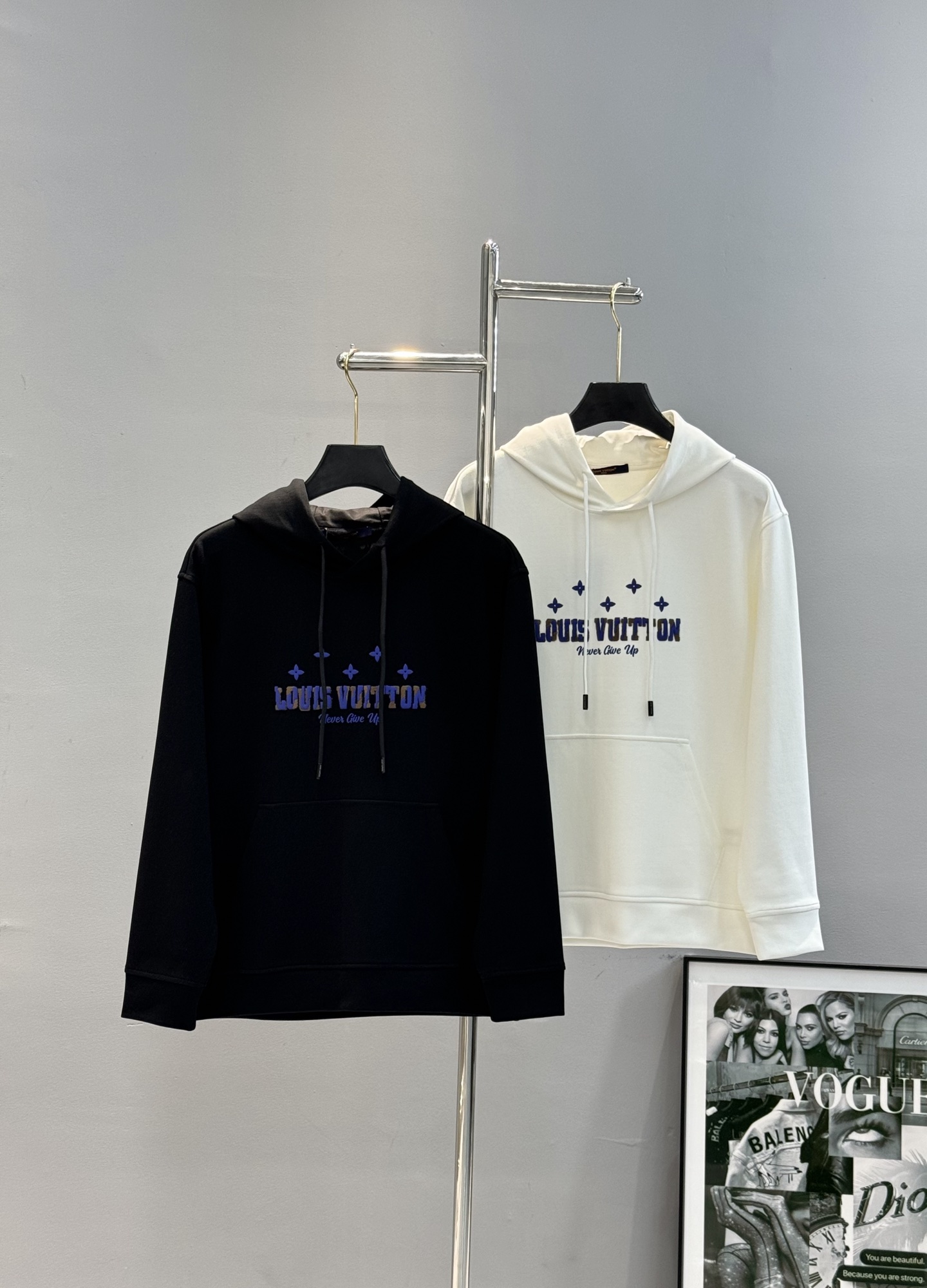 驴牌*新款星空连帽卫衣，渐变星空老花标识Logo，超有辨识度!高温烫画双层立体工艺.高品质天丝棉面料.柔