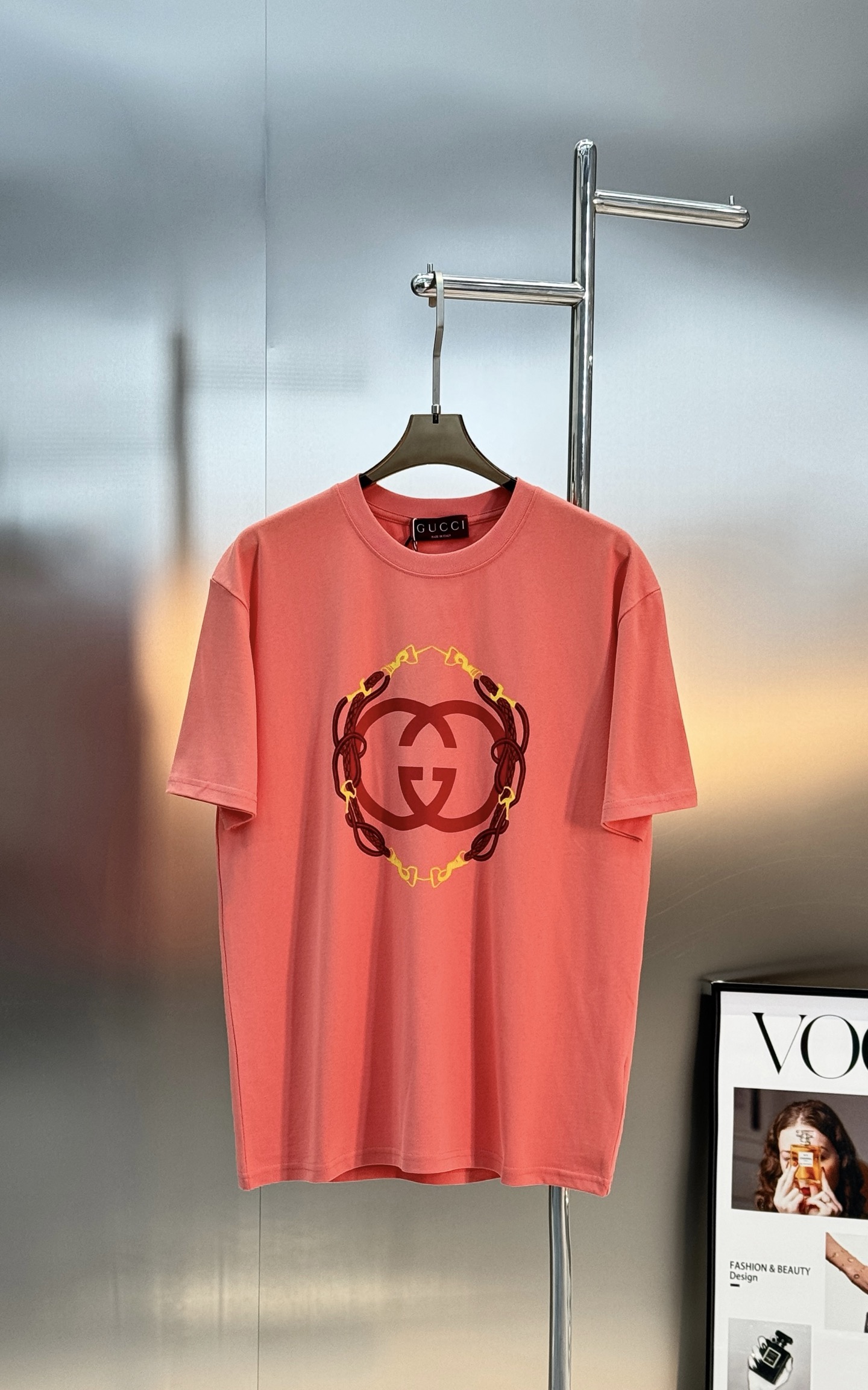 。🌾 Gucci马年限定潮牌短袖T恤.男女同款❤️古齐2026马年限定短袖T恤，百分百纯棉材质，柔软透气