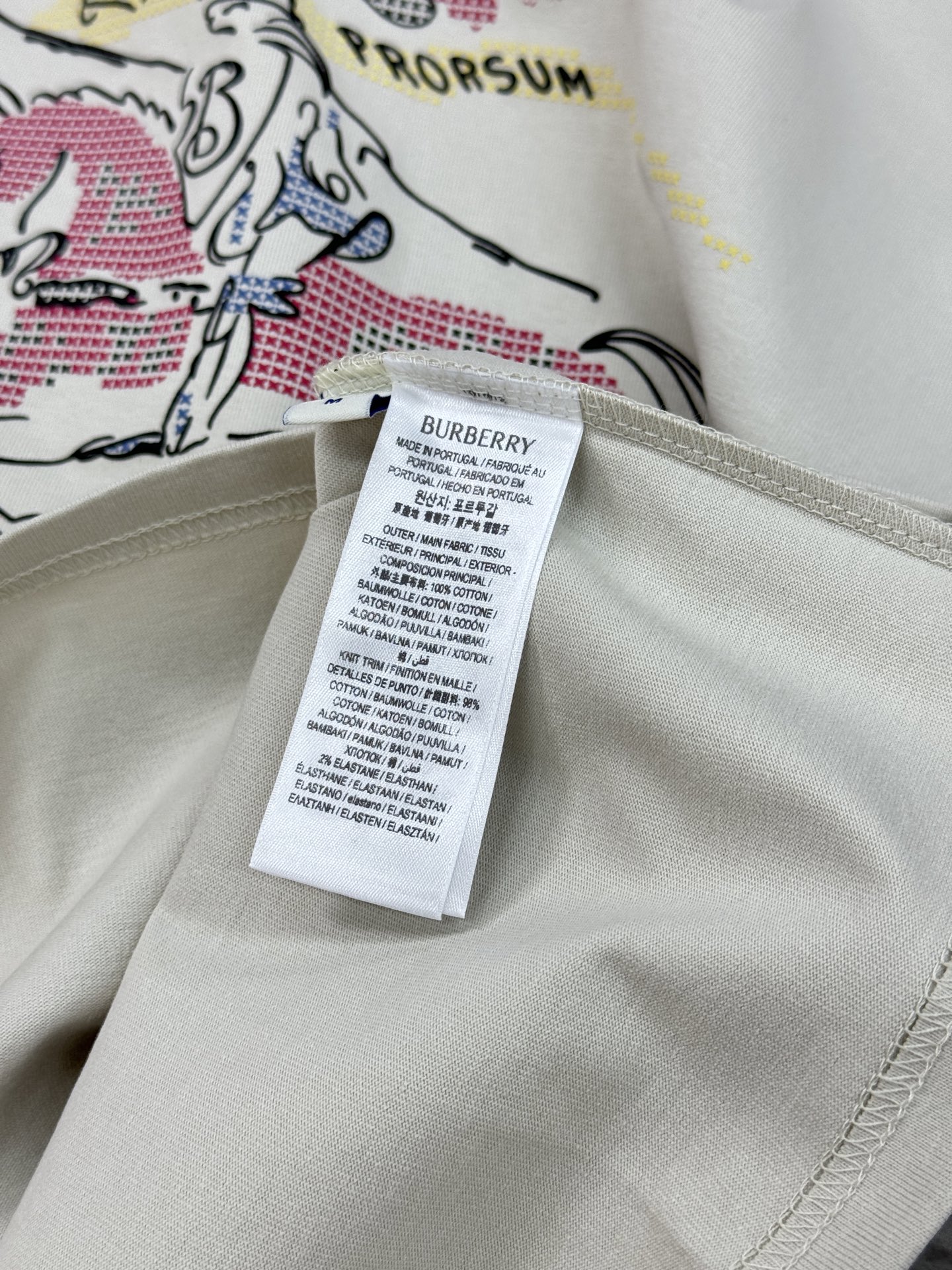 。🌾 BBR巴宝莉26s新款潮牌T恤.男女同款❤️经典战马图形.高温立体烫画工艺.纯棉材质柔软透气，日常