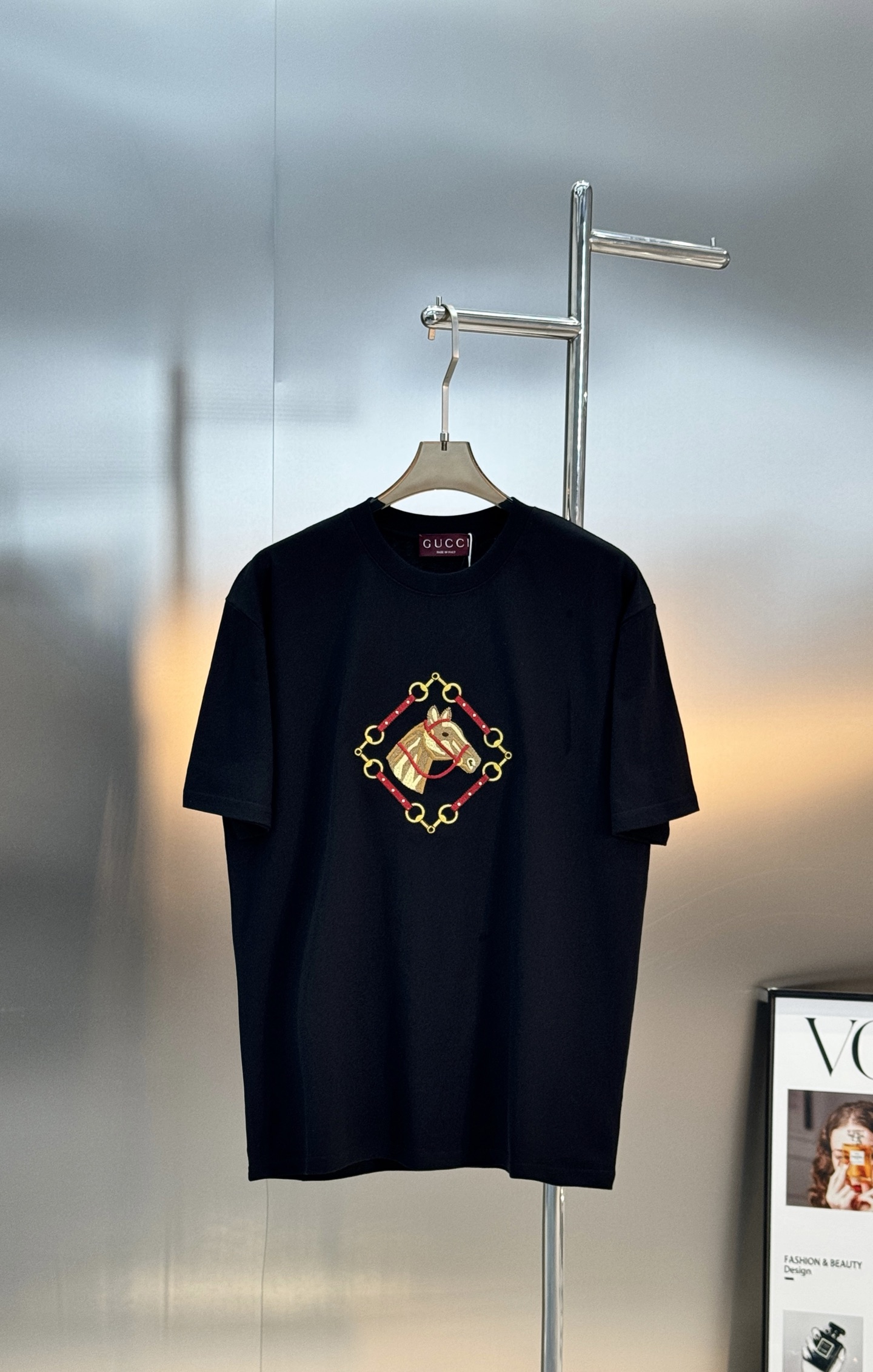 。🌾 GUCCI骏马刺绣短袖T恤.男女同款❤️古齐2026春夏系列骏马刺绣短袖T恤，柔软亲肤面料，垂坠感