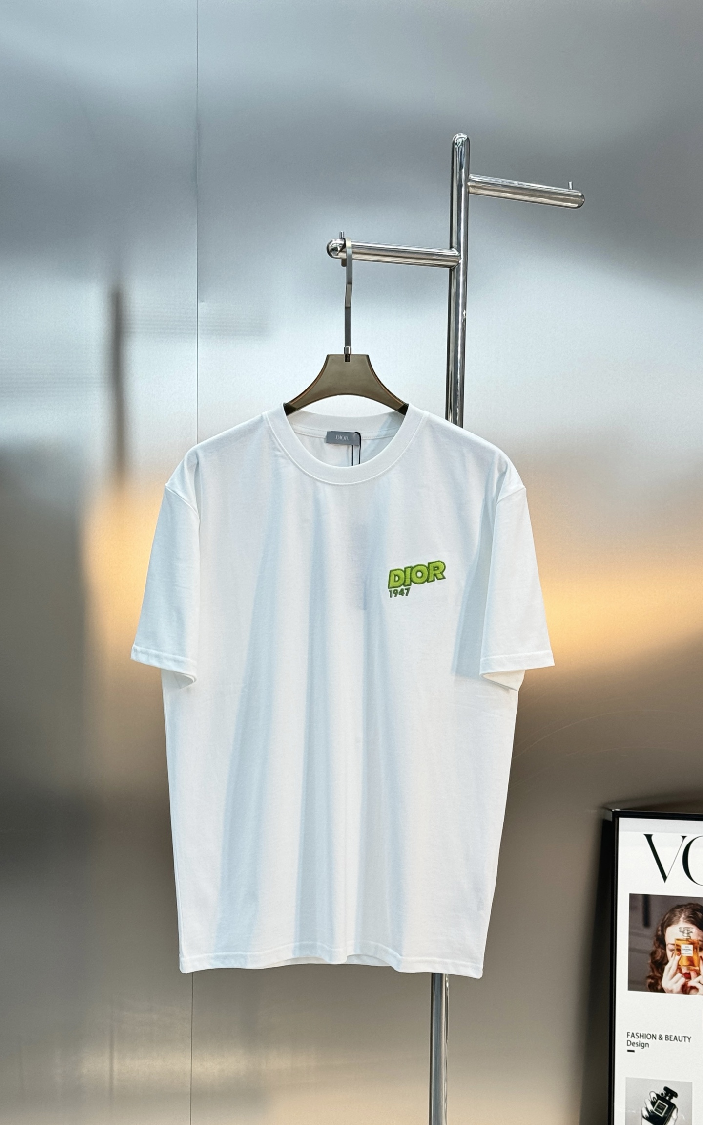 。🌾 Dior1947系列.迪奥26s新款潮牌T恤.男女同款❤️采用100%纯棉，柔软透气，夏天穿超舒服