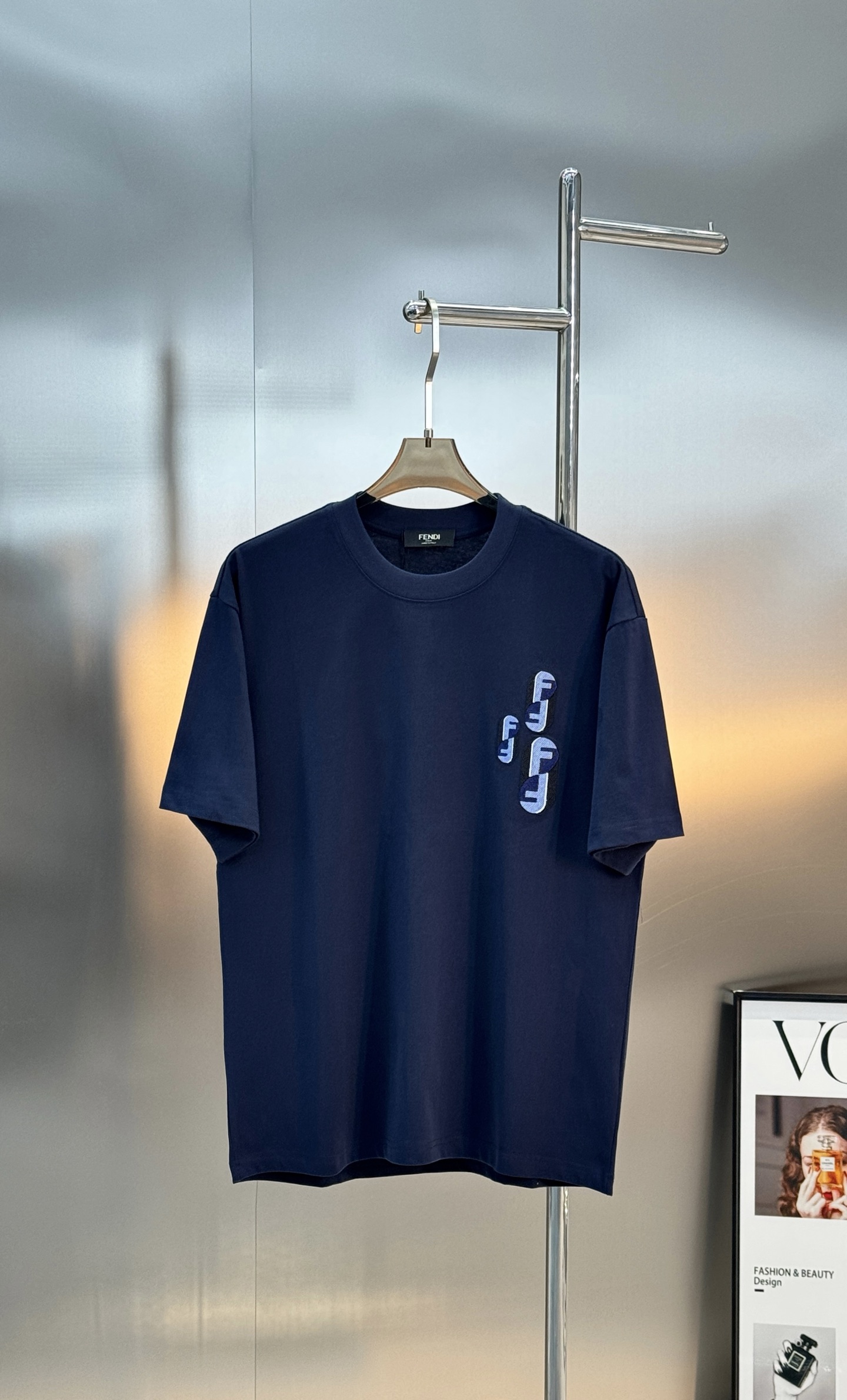 。🌾 Fendi26s芬迪新品潮牌T恤，男女同款❤️采用高品质纯棉，柔软透气，夏天穿超舒服!前