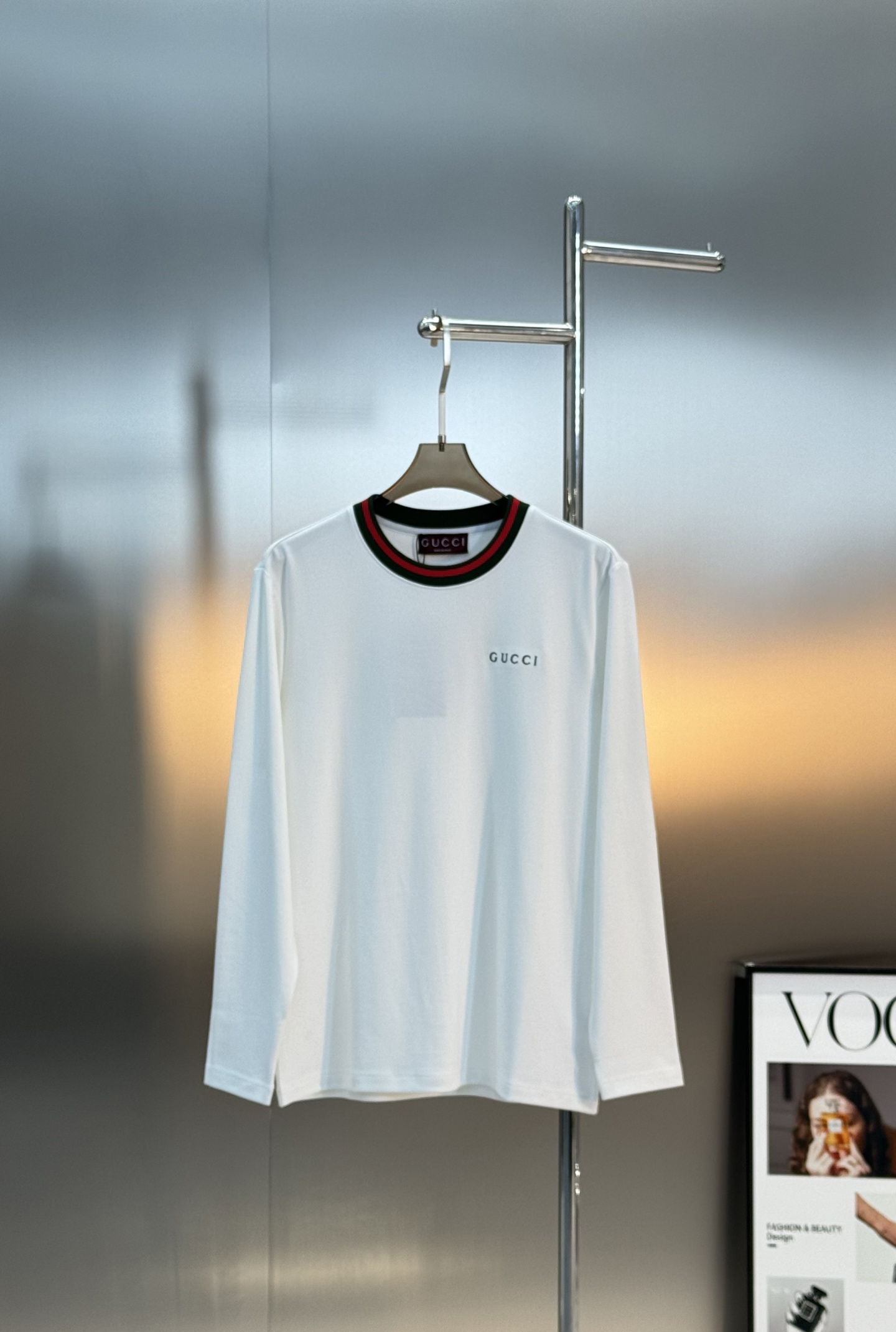 顶级颜值担当！GUCC*新款莫代尔长袖T恤.当季颜值担当.经典红绿条G家流行色来了～领口袖口酒红绿定织拼