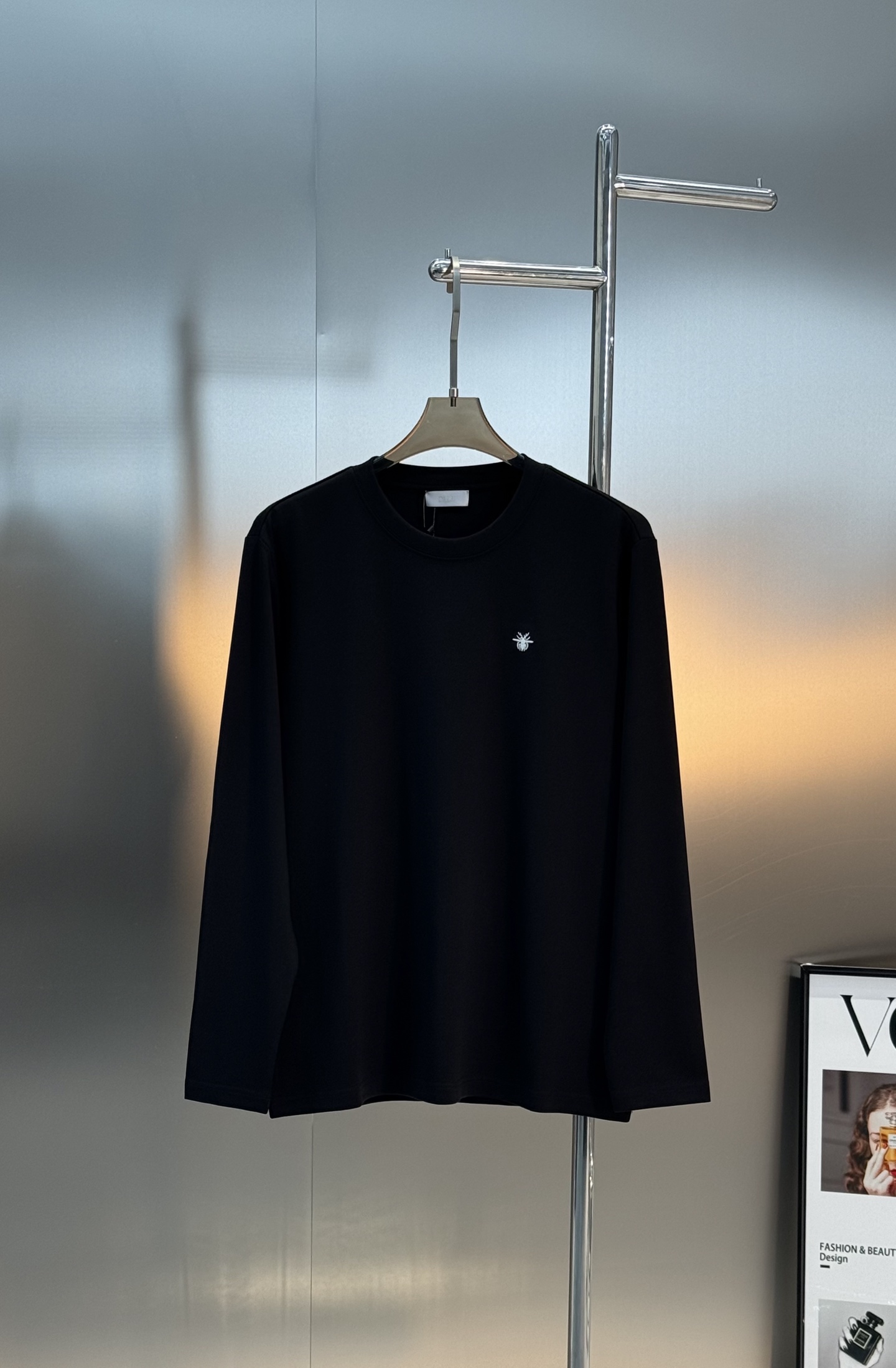 Dio*r迪奥新款莫代尔长袖T恤.原单品质推荐！高级3D绣花🪡经典小蜜蜂.精致立体.高感满满～采用300