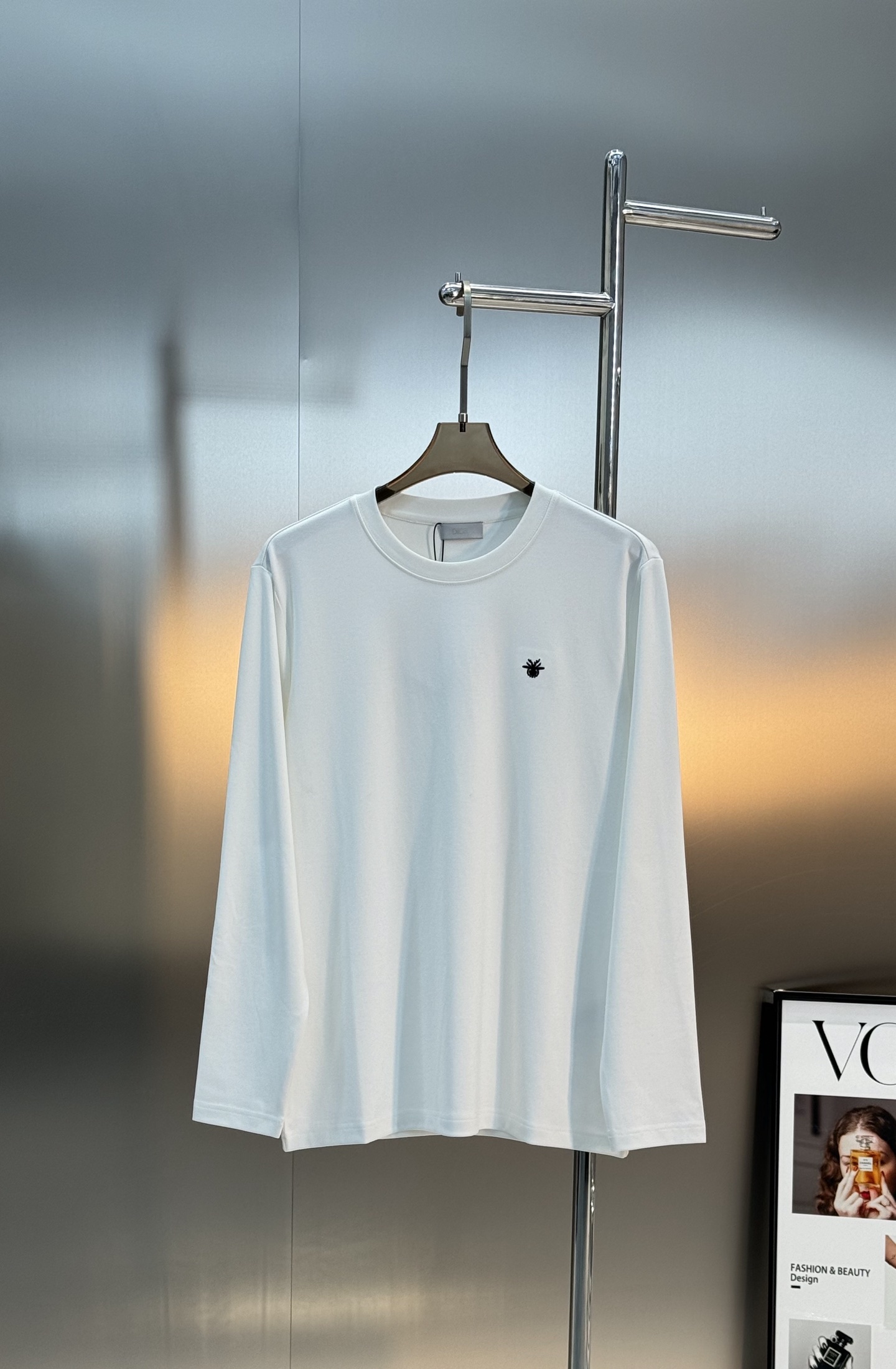 Dio*r迪奥新款莫代尔长袖T恤.原单品质推荐！高级3D绣花🪡经典小蜜蜂.精致立体.高感满满～采用300