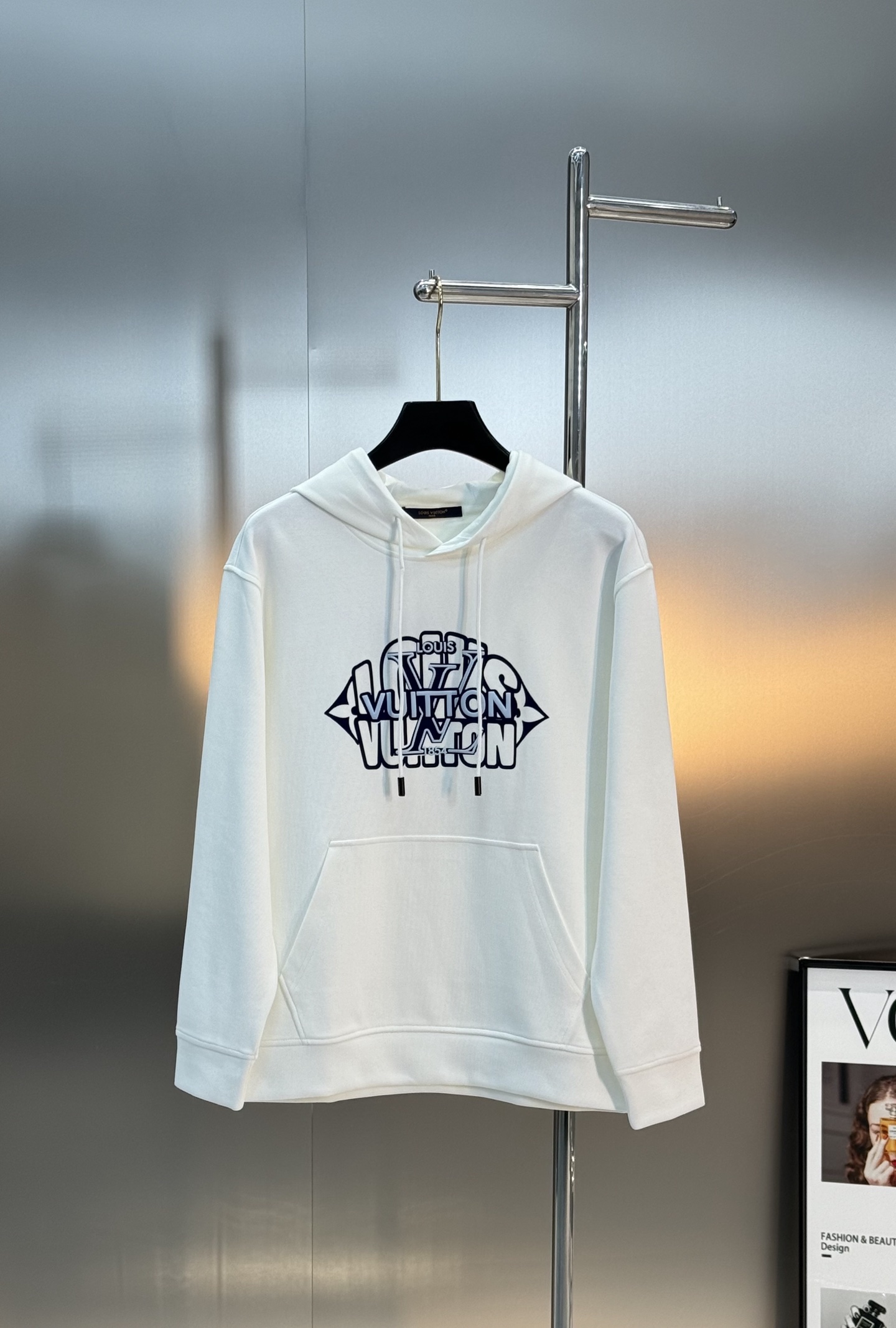 LOUIS VUITTON驴牌*涂鸦风印花卫衣.男女同款！经典Monogram字母+品牌标志，蓝白配色超