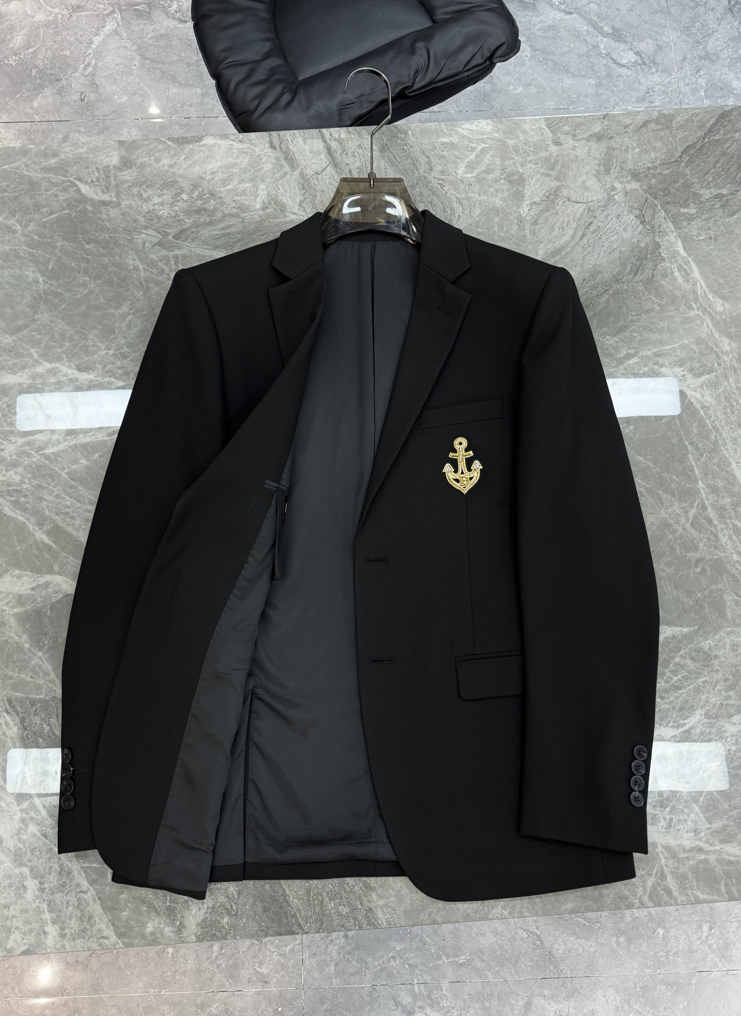 BALMAIN*巴尔曼新款男士商务套西！超高端顶尖一线成衣手工系列，西装领域里的佼佼者，世界公认的顶级面