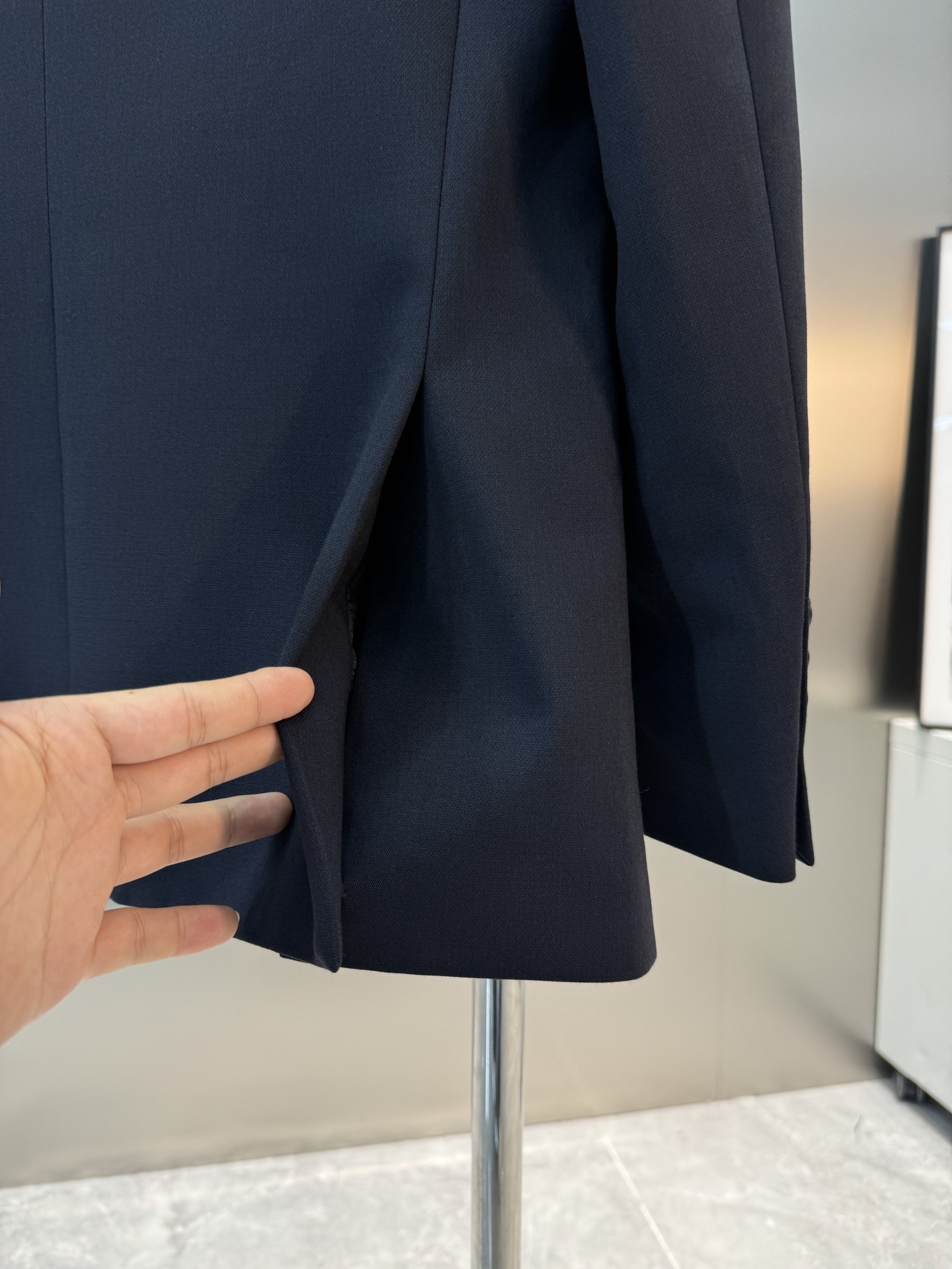 BBR*巴宝莉新款男士商务套西！超高端顶尖一线成衣手工系列，西装领域里的佼佼者，世界公认的顶级面料和工艺