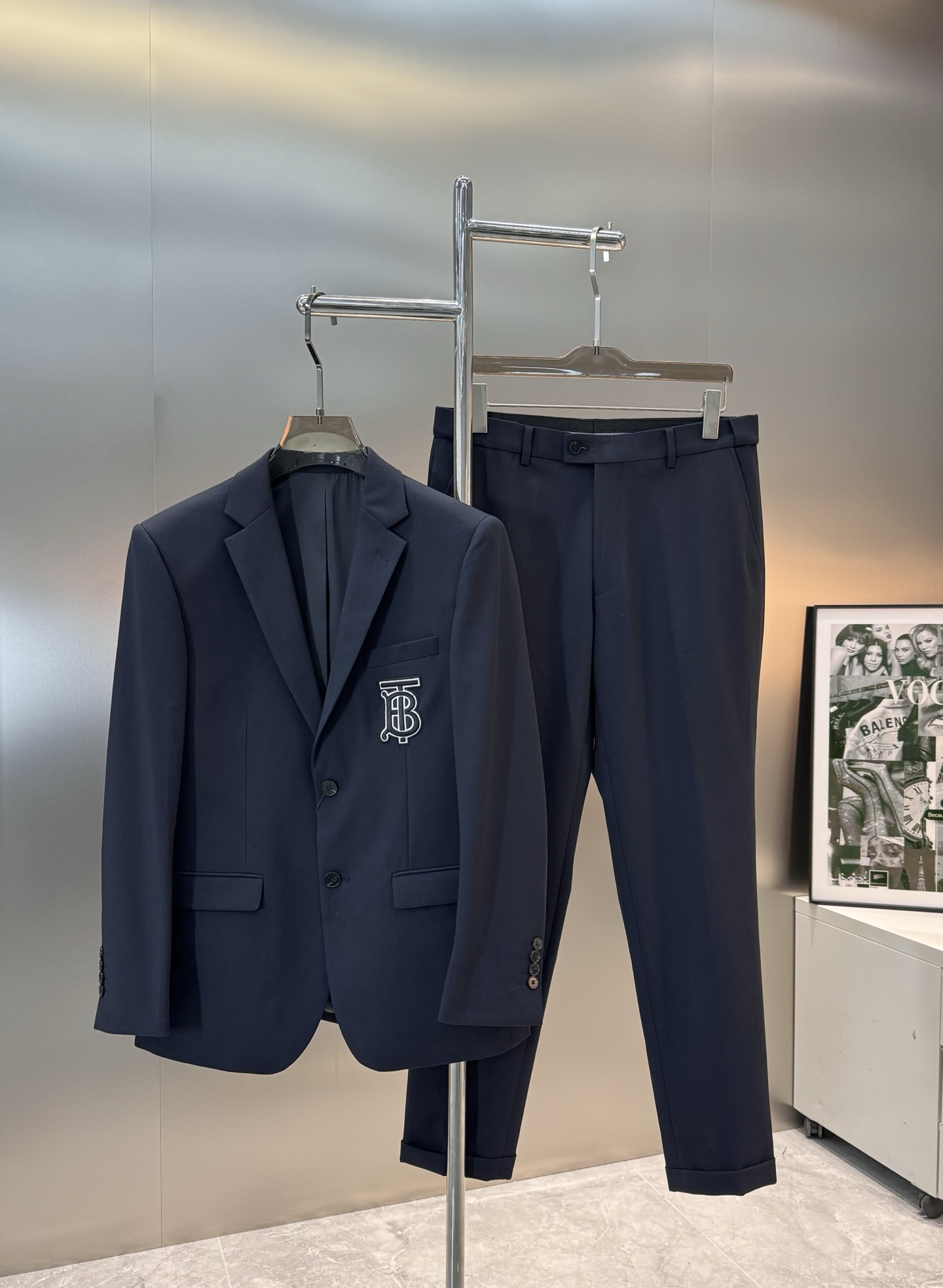 BBR*巴宝莉新款男士商务套西！超高端顶尖一线成衣手工系列，西装领域里的佼佼者，世界公认的顶级面料和工艺