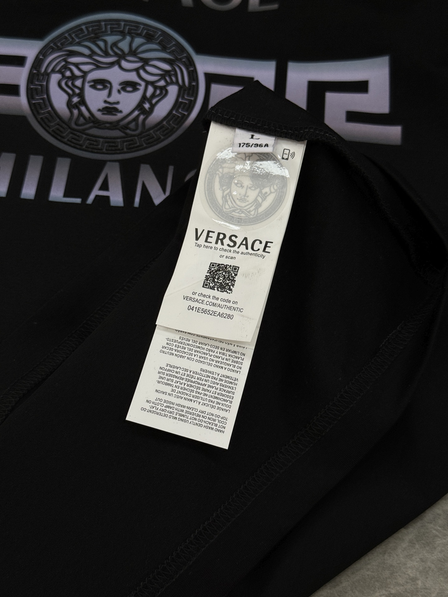VERSAC*神秘美杜莎26s新款丝光棉T恤.新工艺！视觉感受超前！悬垂感强！手感质感都极完美！胸口美杜