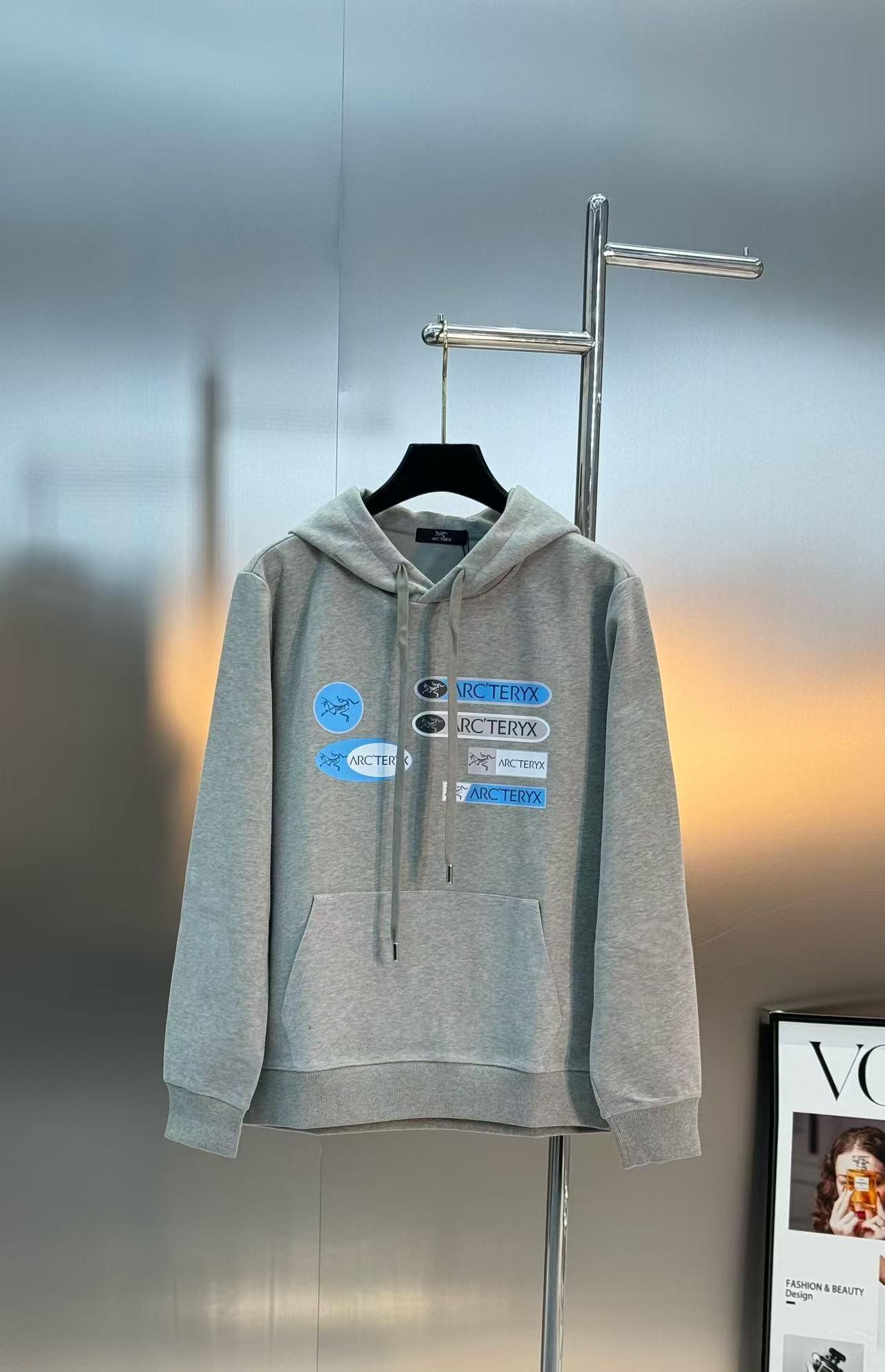 ARC‘TERYX始祖鸟新款连帽卫衣.25s秋冬原单爆款🔥男女同款！胸口品牌字母图形标识.高温烫画工艺.