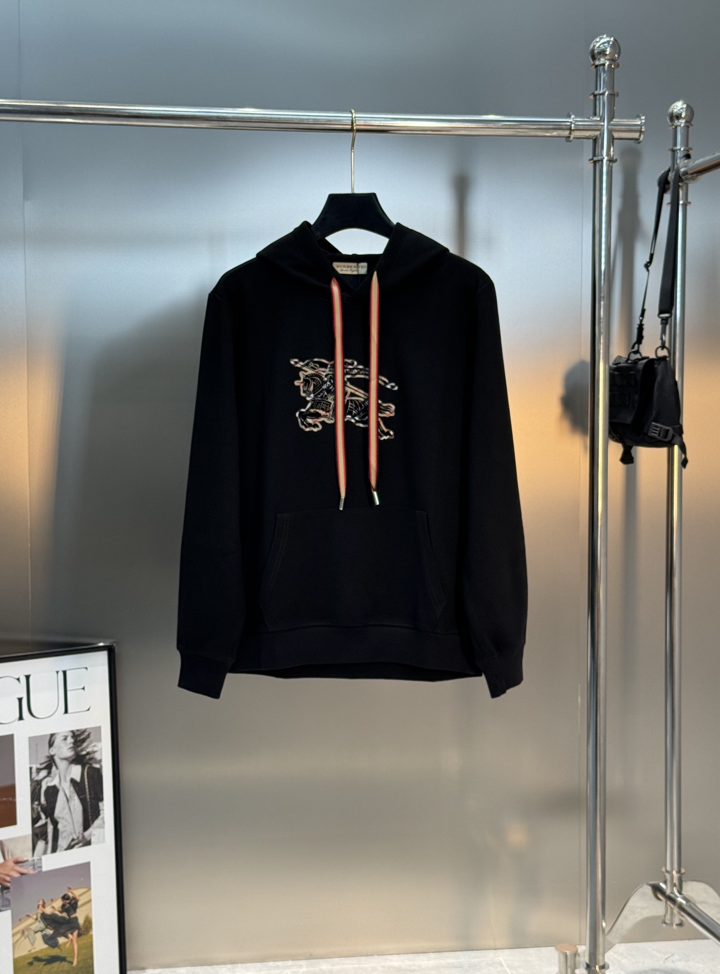 BBR*巴宝莉新款连帽卫衣.25s秋冬原单爆款🔥男女同款！胸口经典战马标识.高温烫画工艺.简单高级.一款