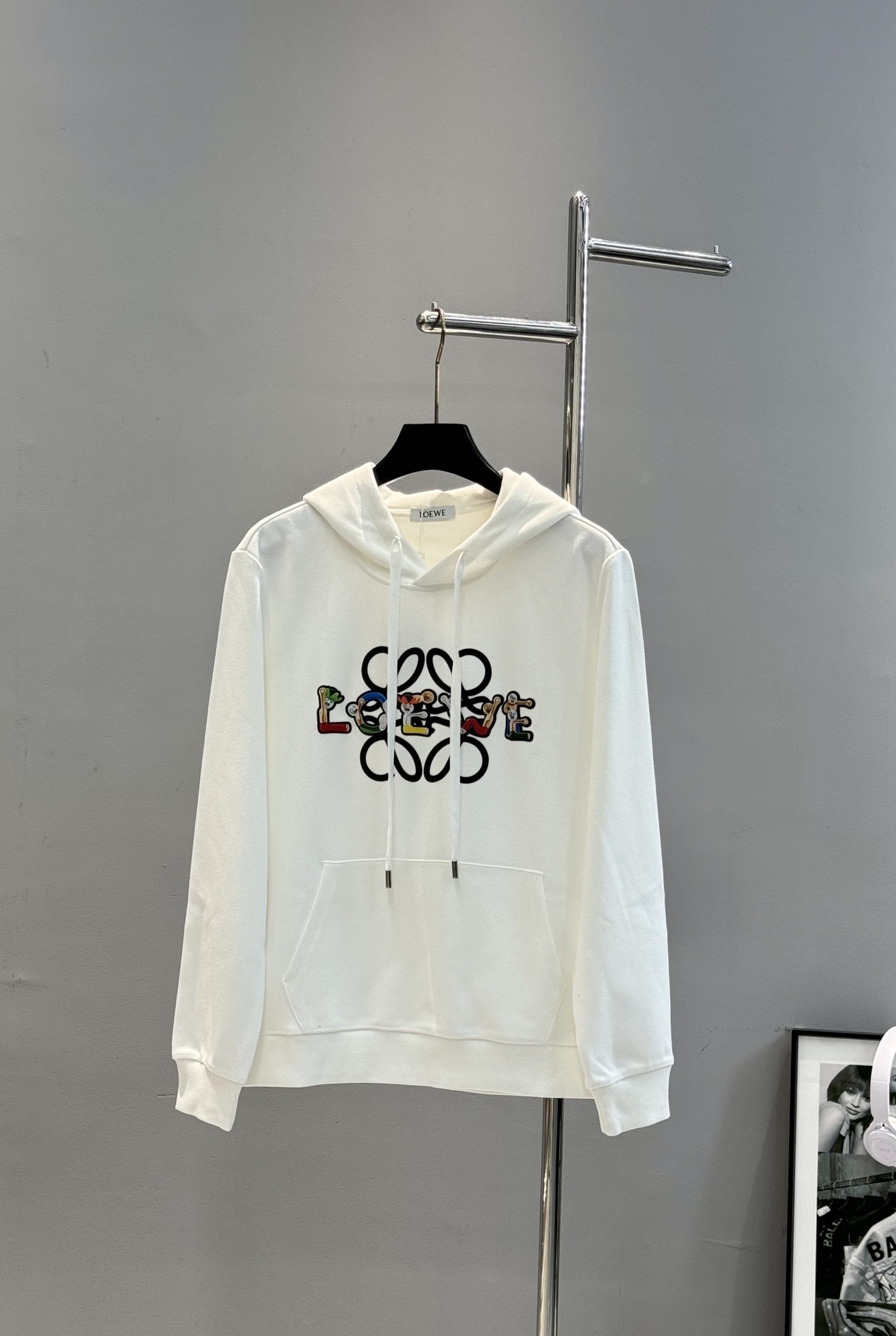 Loew*e罗意威*25s新款连帽卫衣.男女同款！顶级印花logo，帅气时尚，简约百搭款。420g卫衣棉