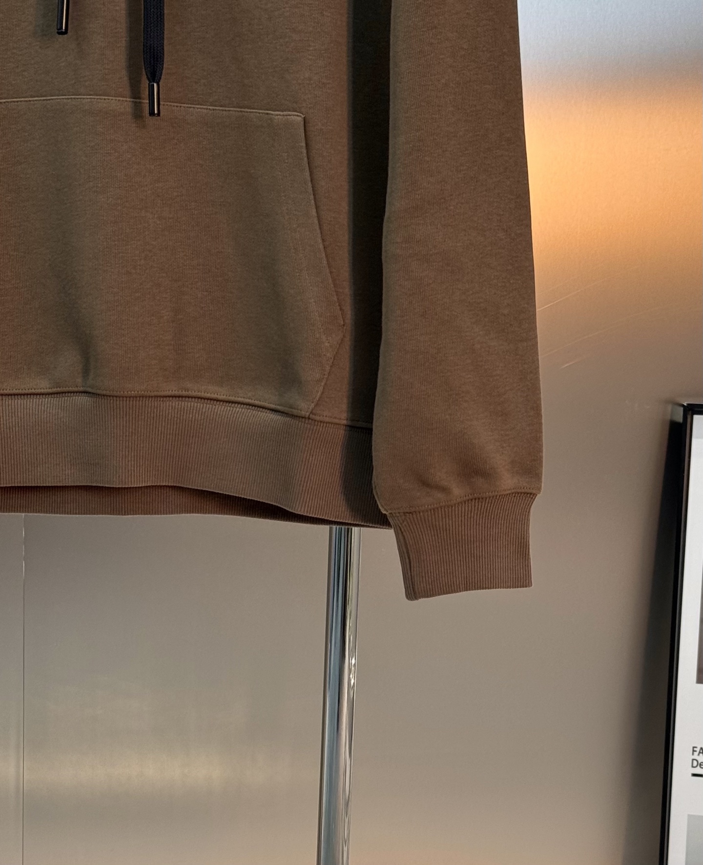 BOTTEGA VENET*宝缇嘉新款潮牌连帽卫衣.25S男女同款！胸前口袋设计.订制皮牌.色彩搭配非常