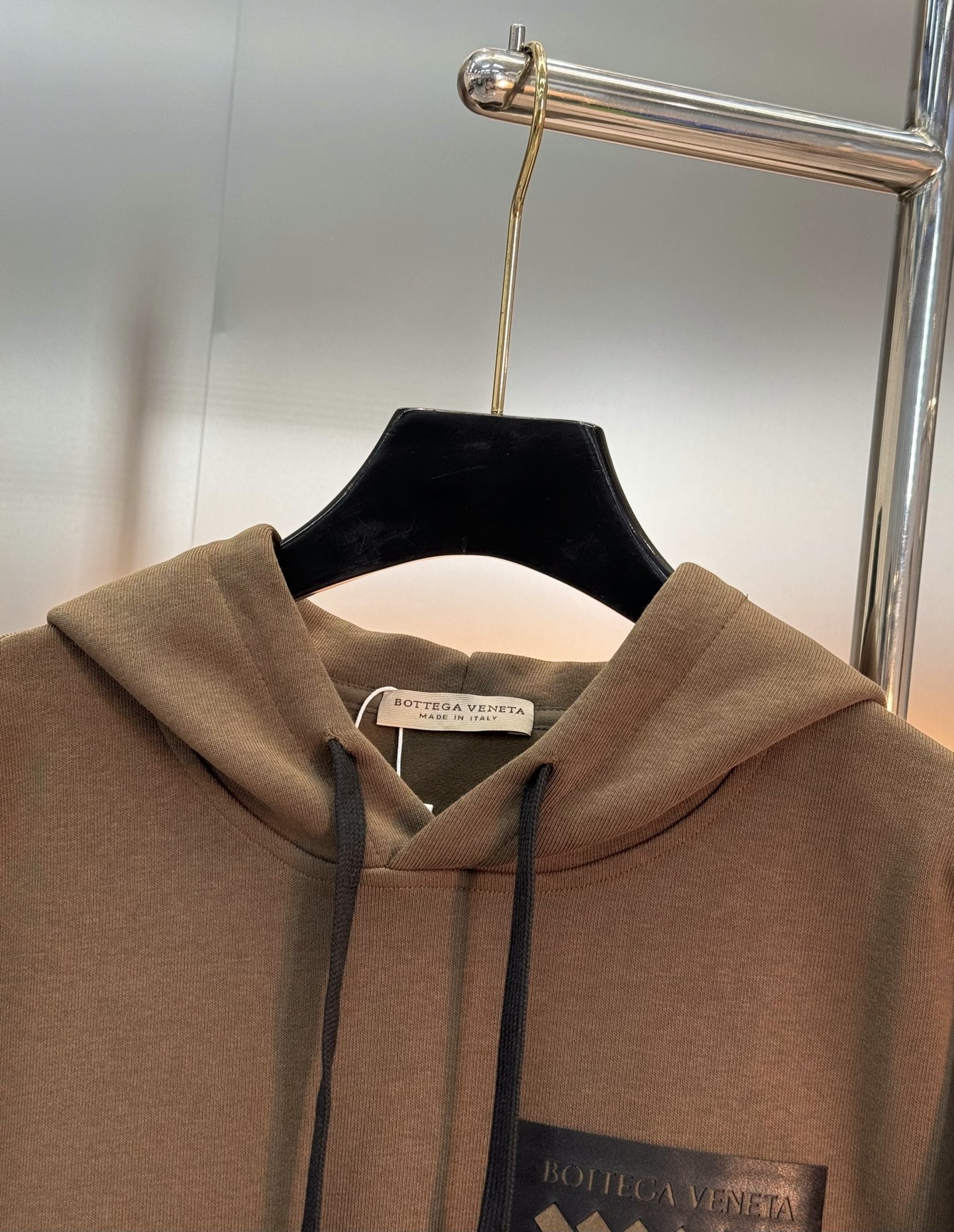 BOTTEGA VENET*宝缇嘉新款潮牌连帽卫衣.25S男女同款！胸前口袋设计.订制皮牌.色彩搭配非常