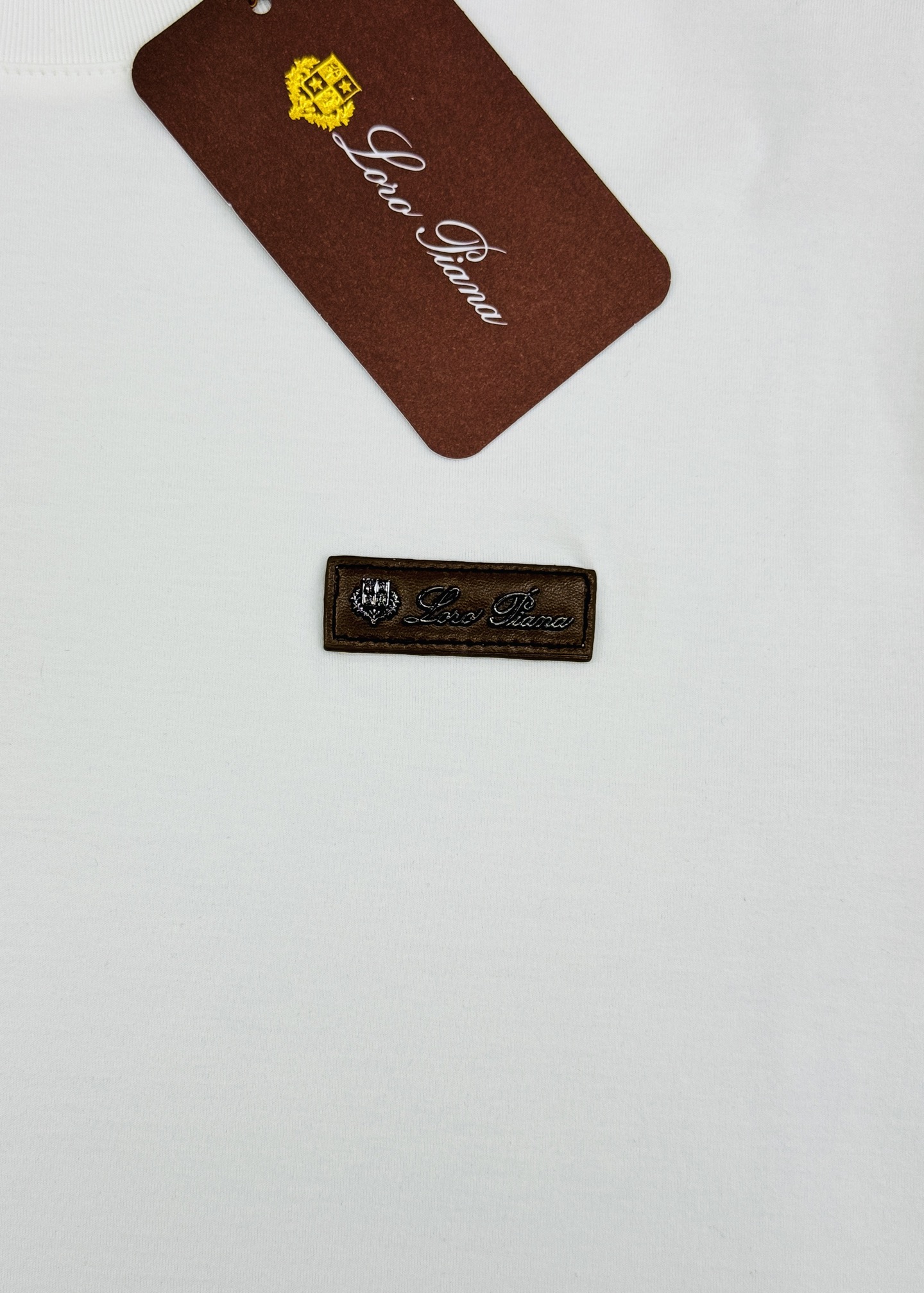 Loro Piana诺悠翩雅* 2026s新品短袖T恤，经典Loro piana标识.3D立体皮标定制.