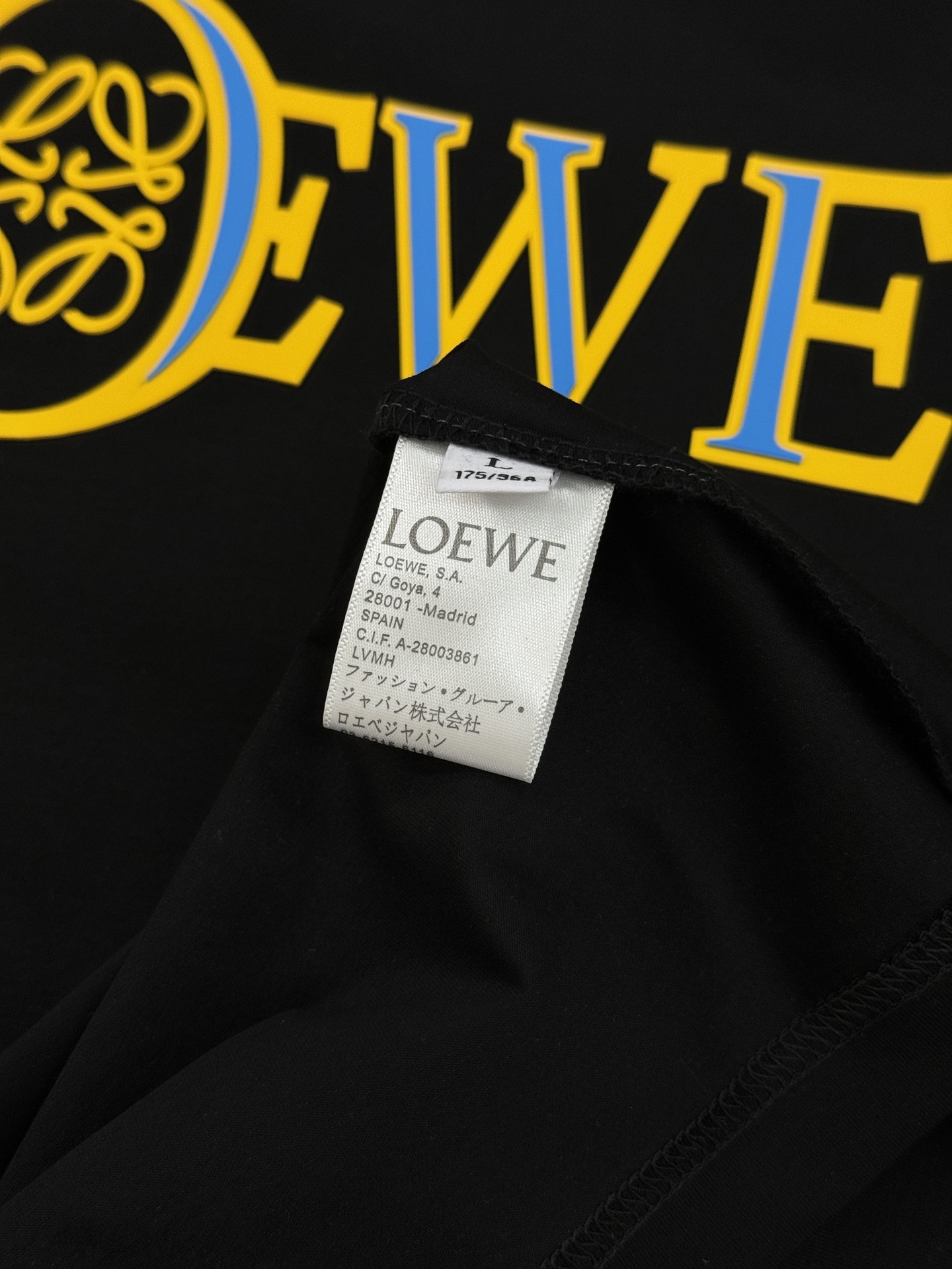 LOEW*E罗意*威26s春夏男士丝光棉圆领短袖.品牌标志性产物.3D立体色彩系烫画.搭配LOGO标识.