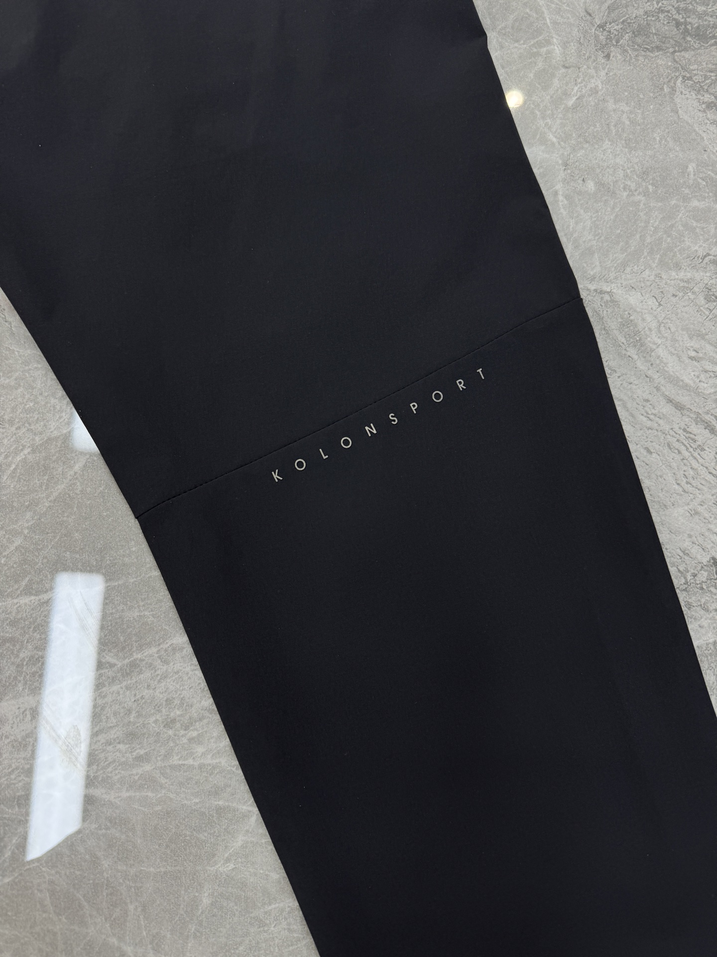 KOLON SPORT可隆26s户外新款夏季速干软壳休闲裤，采用透气速干面料，轻薄舒适，超适合夏天穿! 