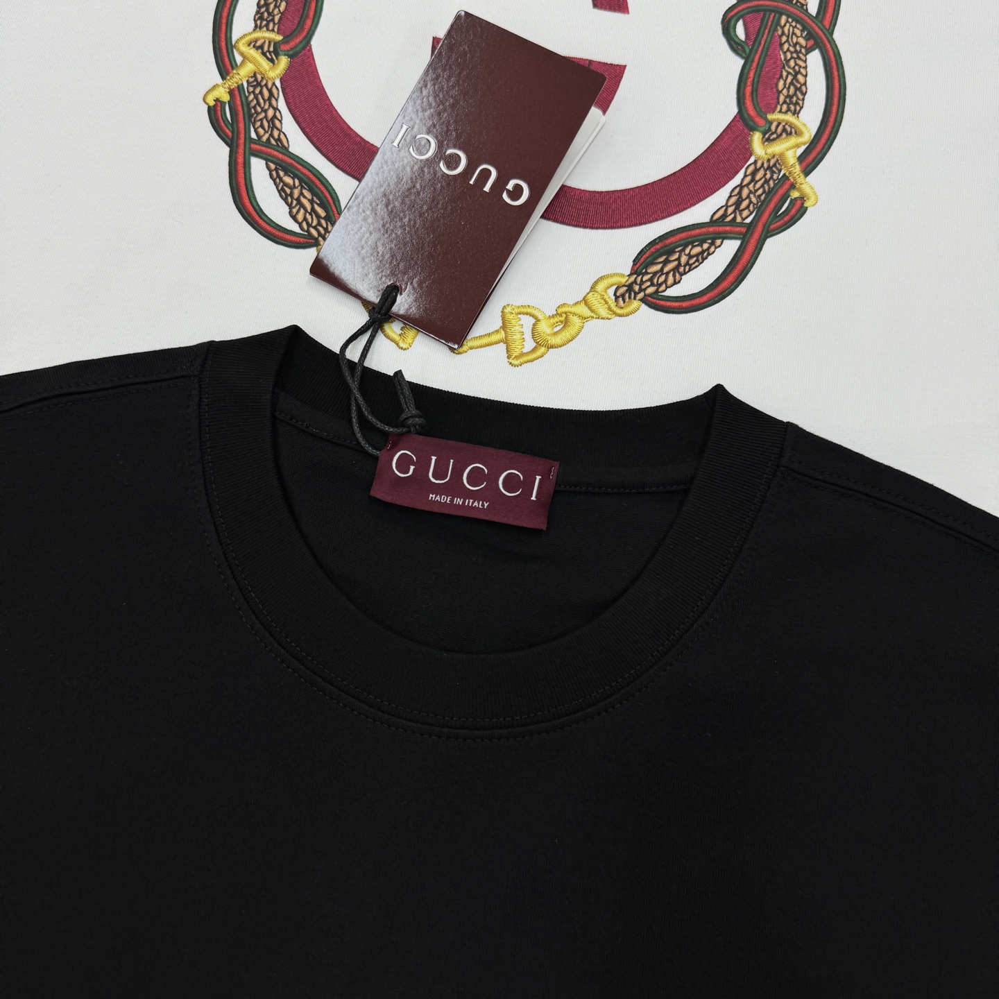Gucci2026春夏马年限定T恤，男女同款❤️100%纯棉，280g重磅面料，柔软亲肤又挺阔有型。胸前