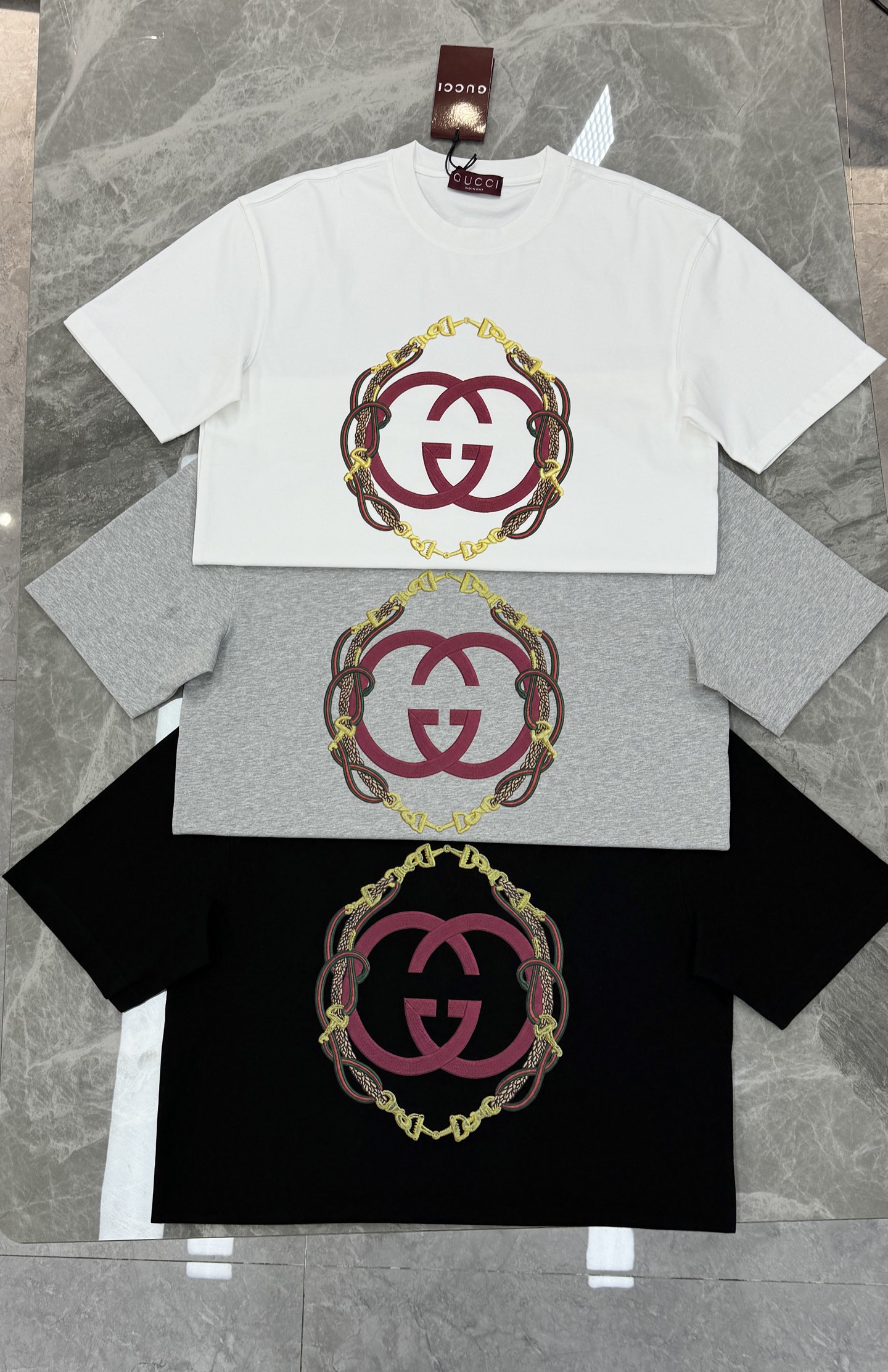 Gucci2026春夏马年限定T恤，男女同款❤️100%纯棉，280g重磅面料，柔软亲肤又挺阔有型。胸前